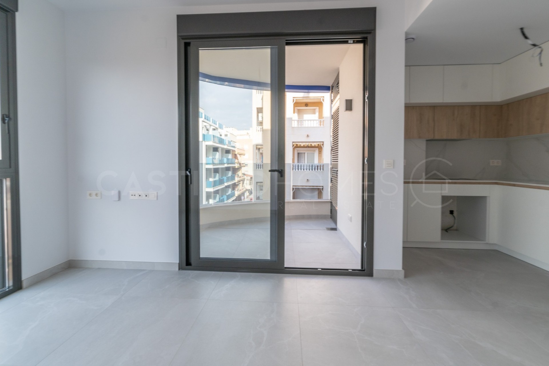 Reventa - Piso -
Torrevieja - Centro