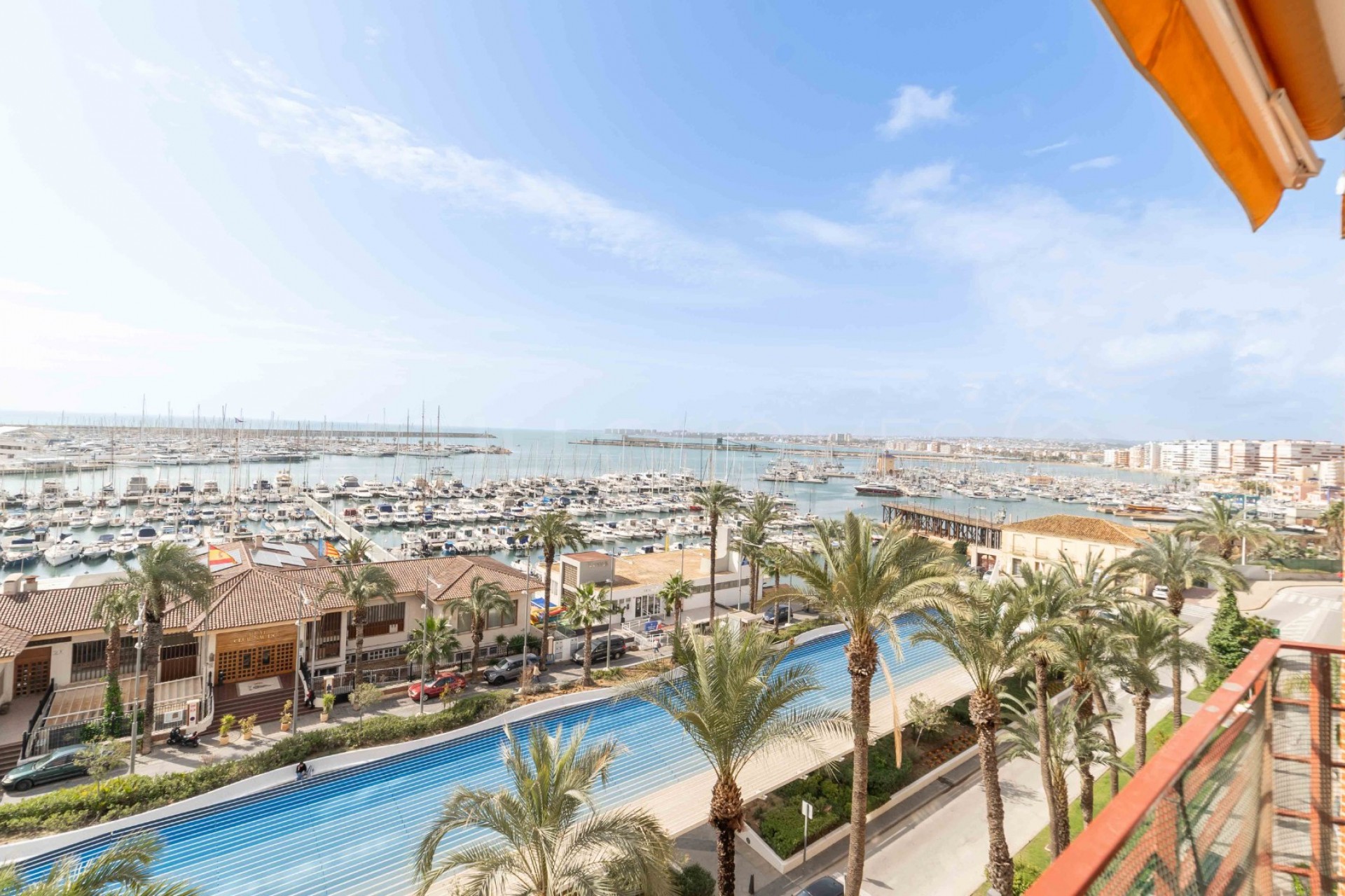 Reventa - Piso -
Torrevieja - Centro