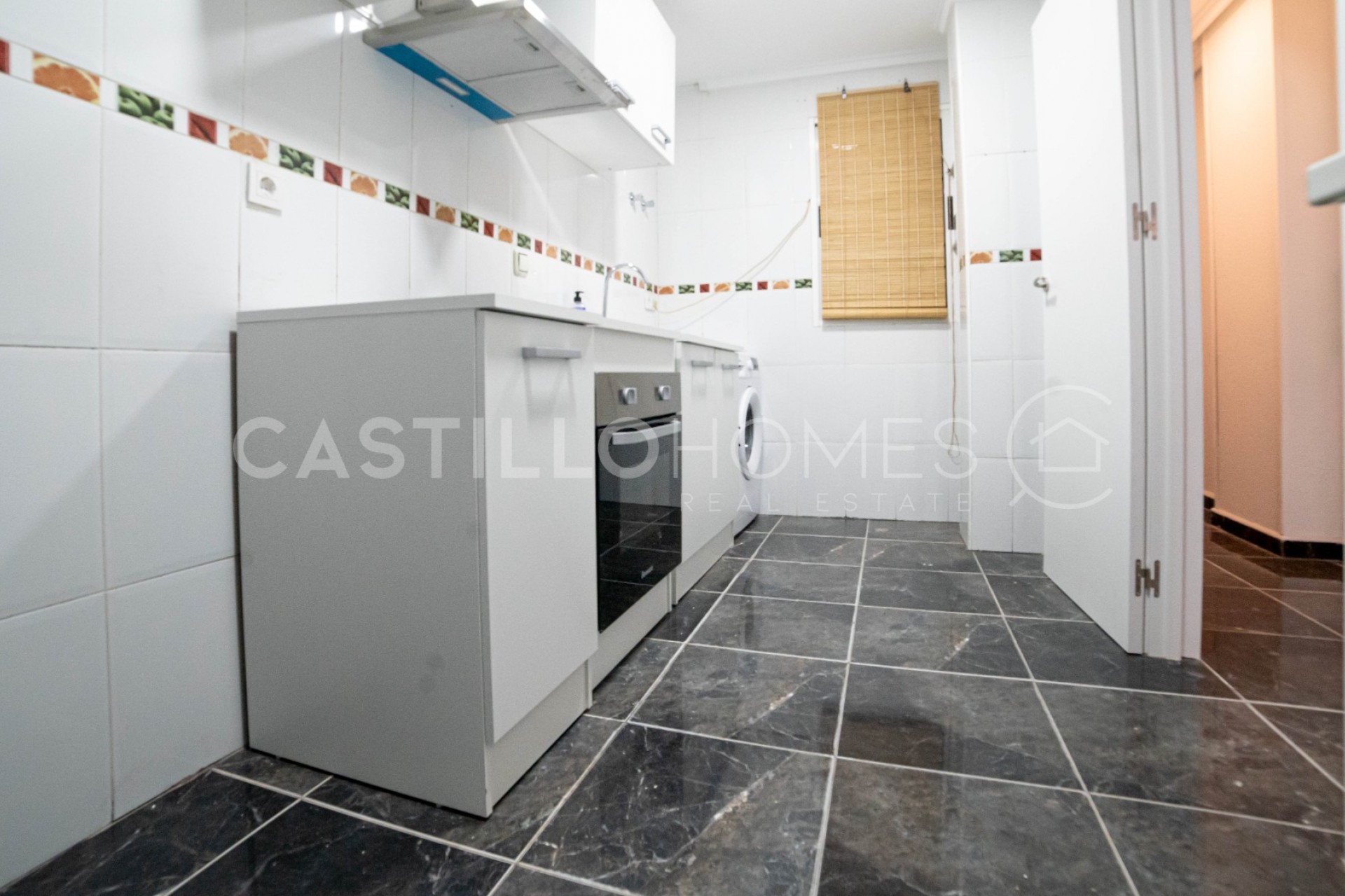 Reventa - Piso -
Torrevieja - Centro