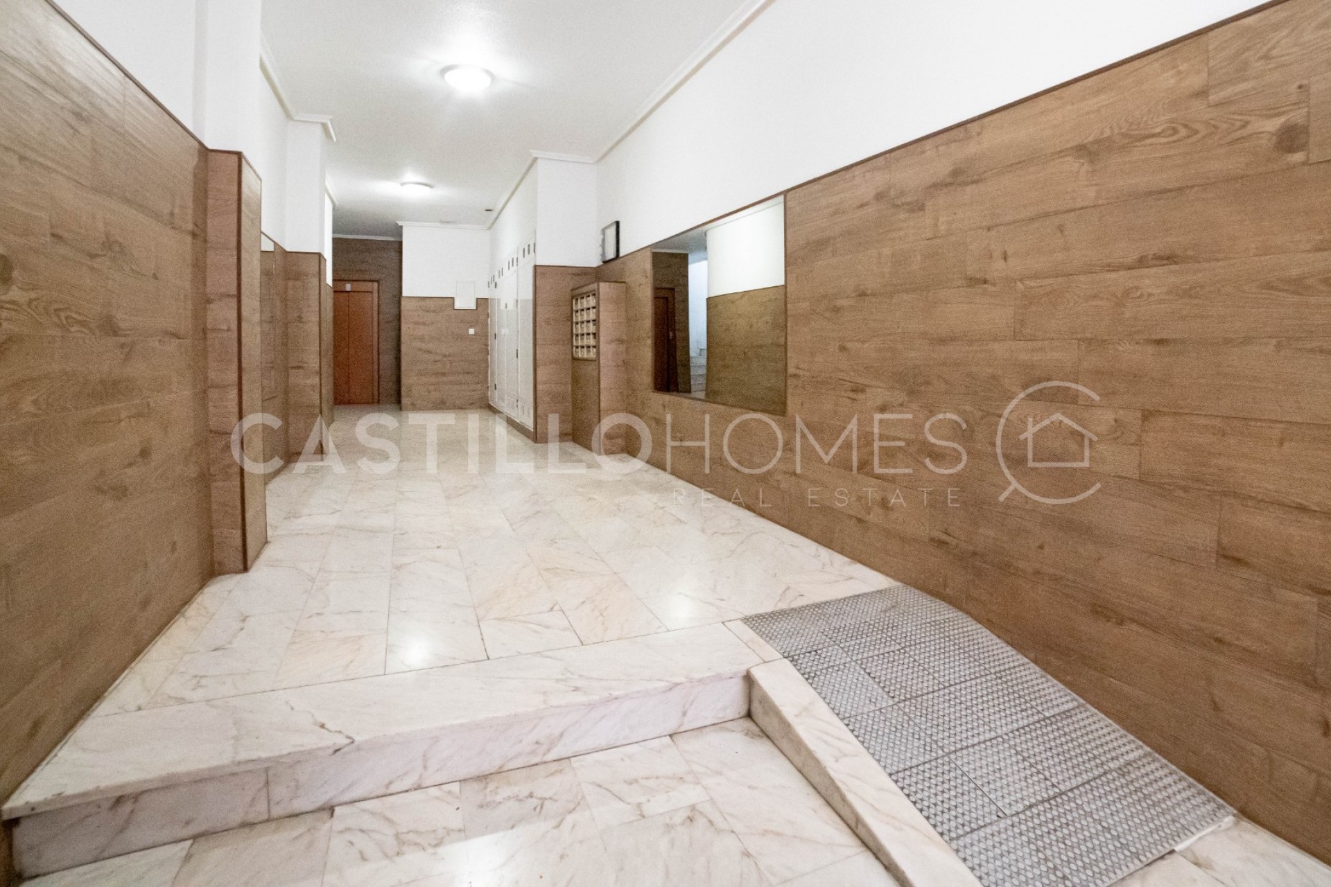 Reventa - Piso -
Torrevieja - Centro