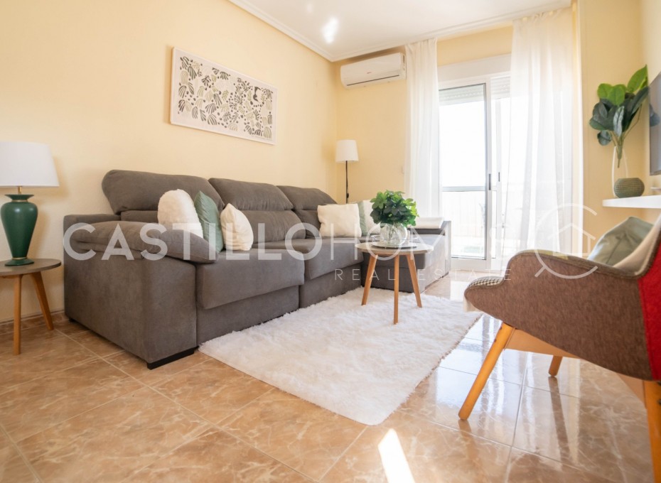 Reventa - Piso -
Torrevieja - Centro