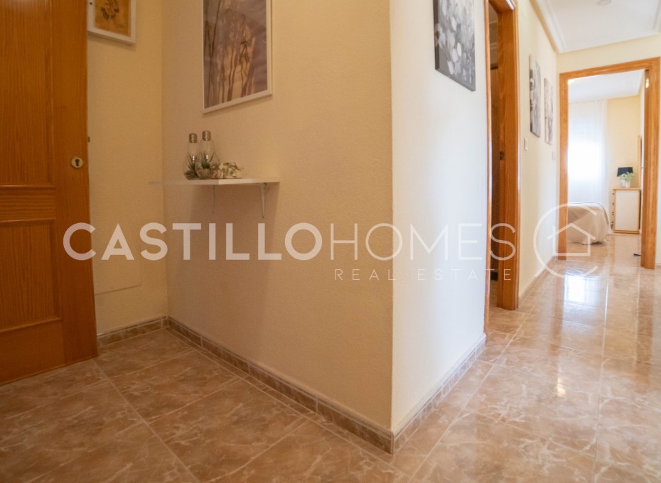 Reventa - Piso -
Torrevieja - Centro