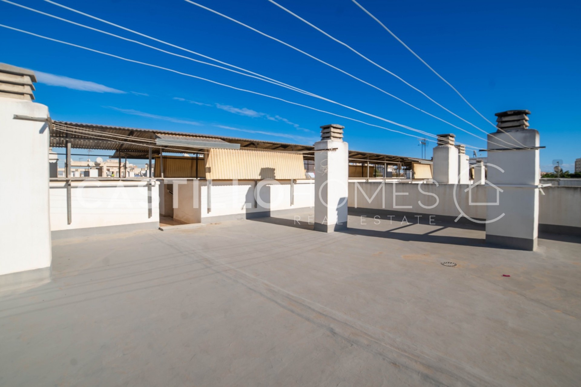 Reventa - Piso -
Torrevieja - Centro