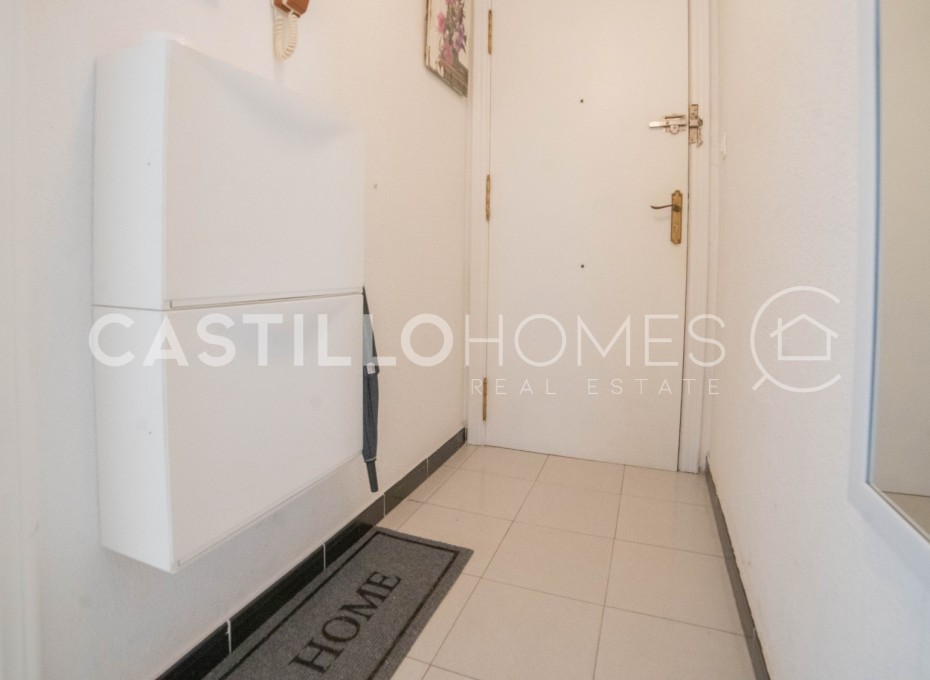 Reventa - Piso -
Torrevieja - Centro