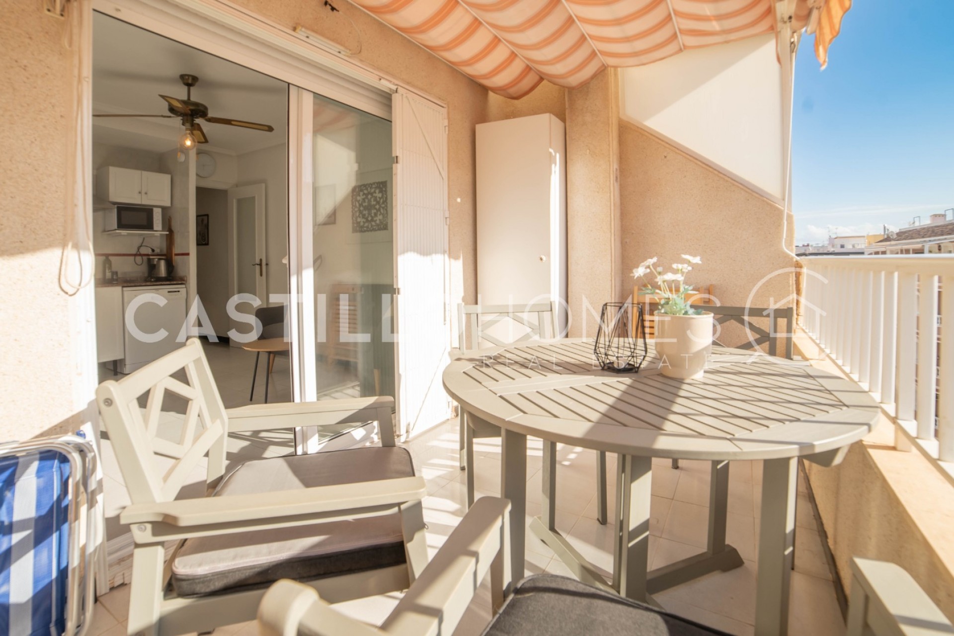 Reventa - Piso -
Torrevieja - Centro