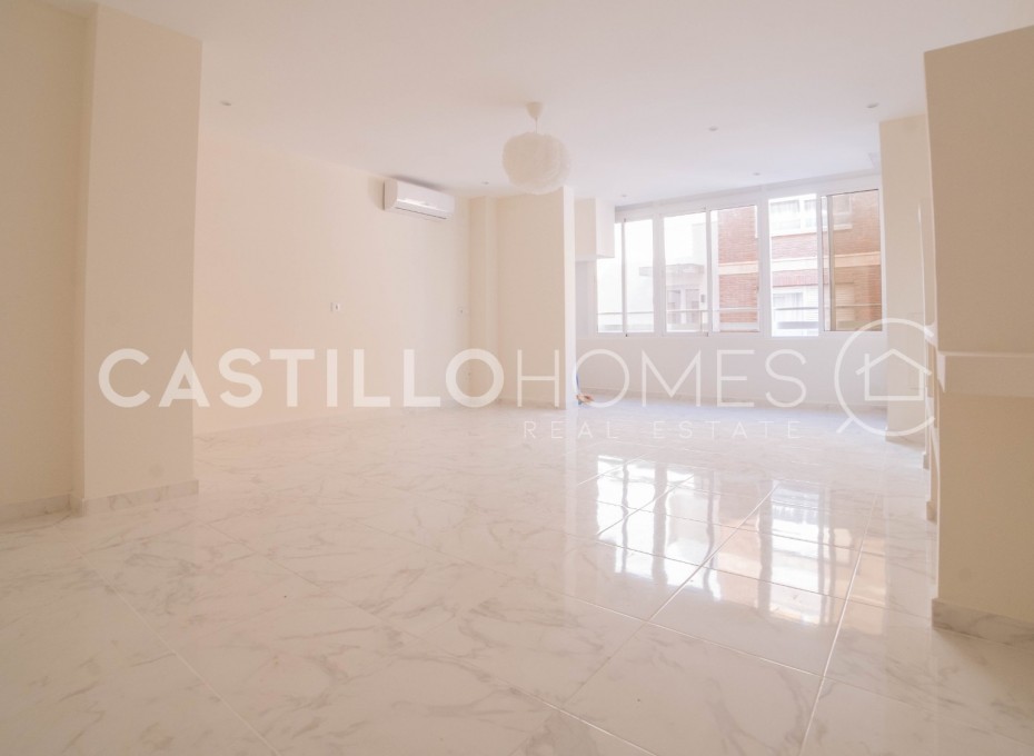 Reventa - Piso -
Torrevieja - Centro