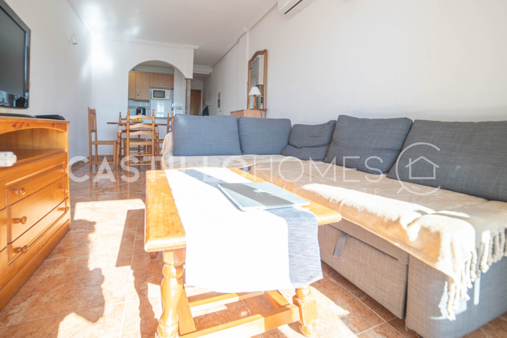 Reventa - Piso -
Torrevieja - Centro