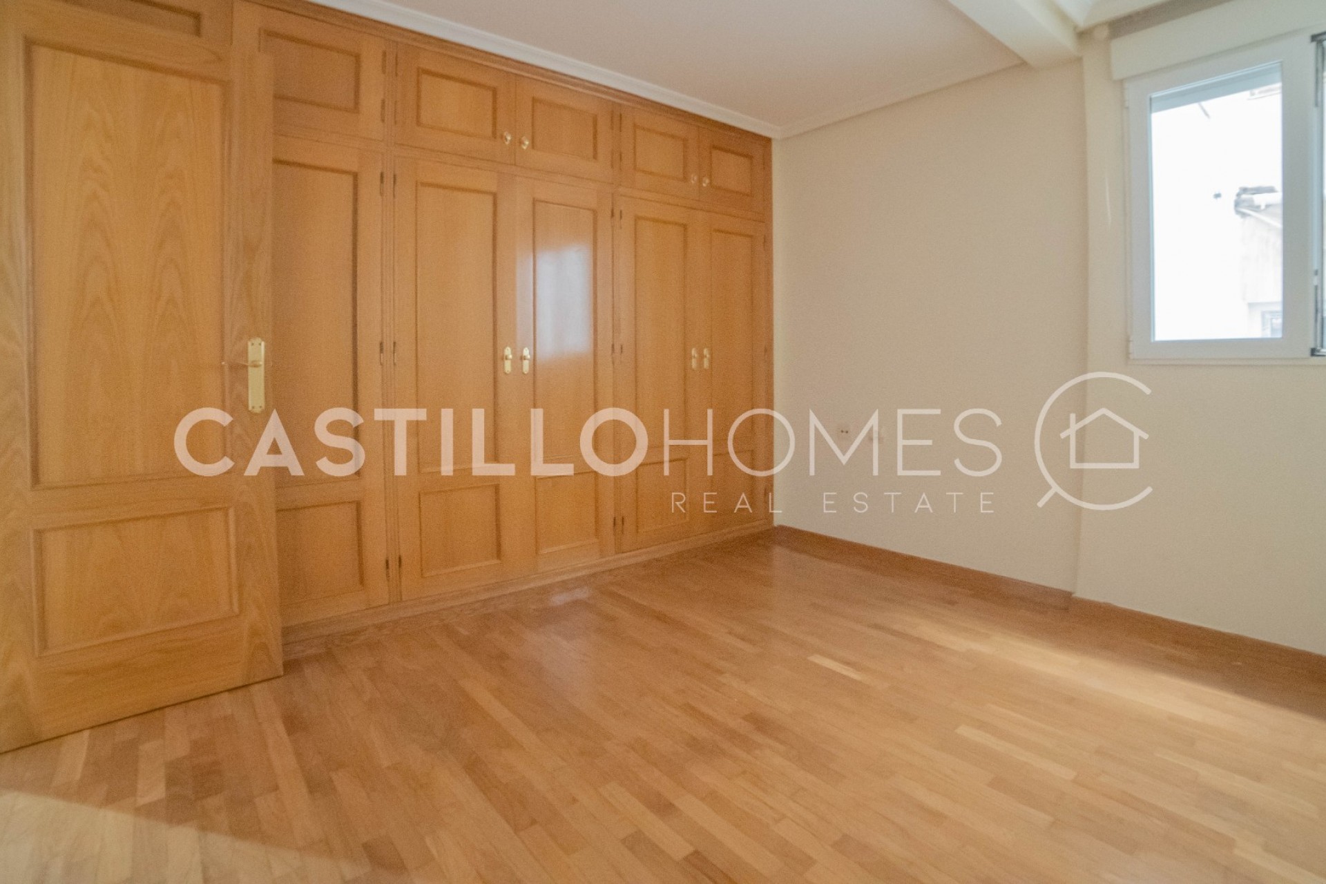 Reventa - Piso -
Torrevieja - Centro