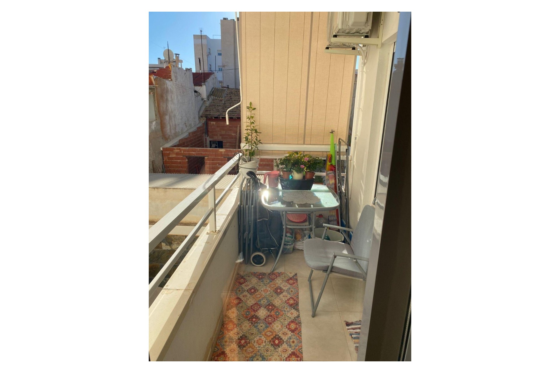 Reventa - Piso -
Torrevieja - Centro