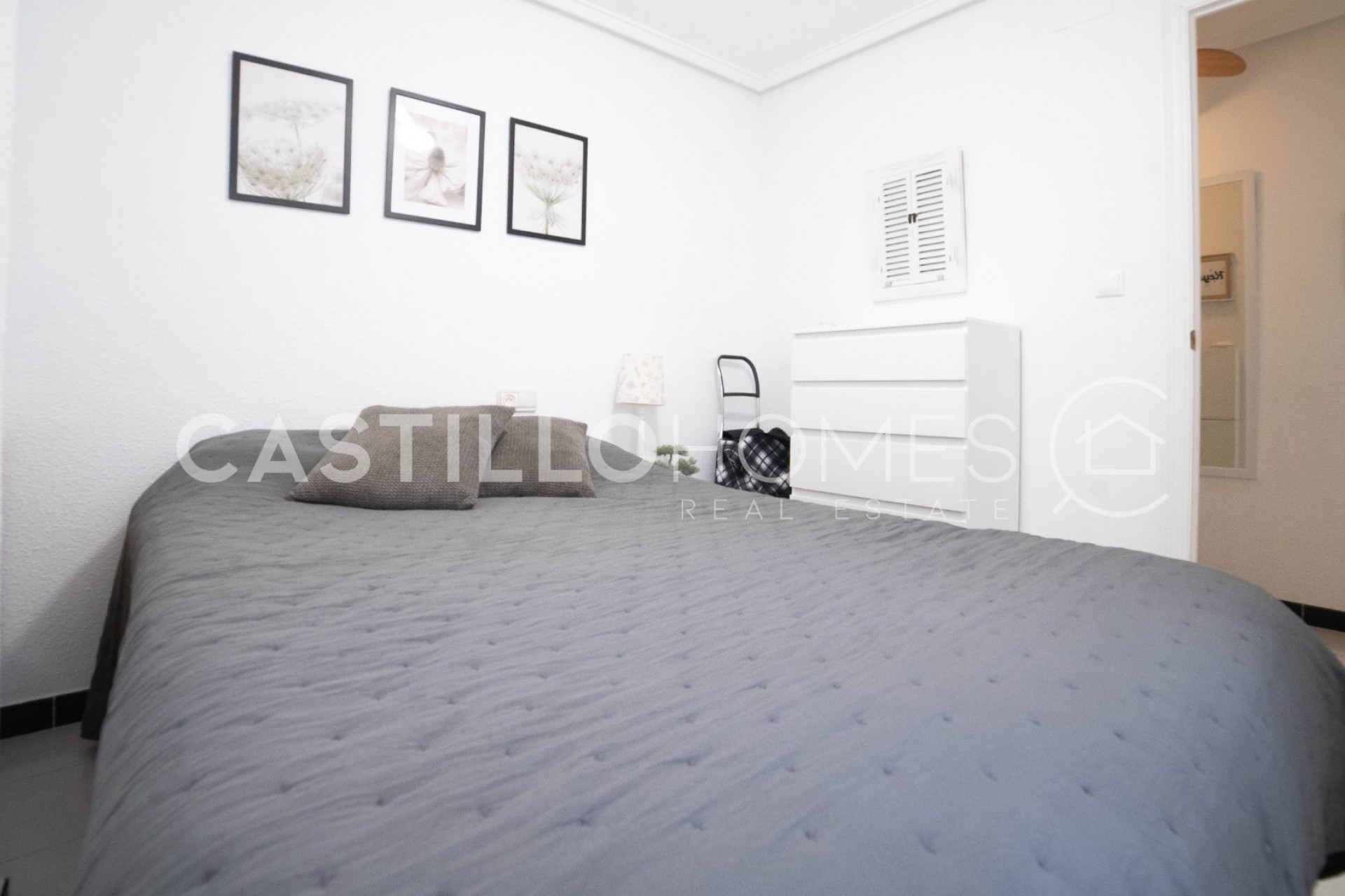 Reventa - Piso -
Torrevieja - Centro