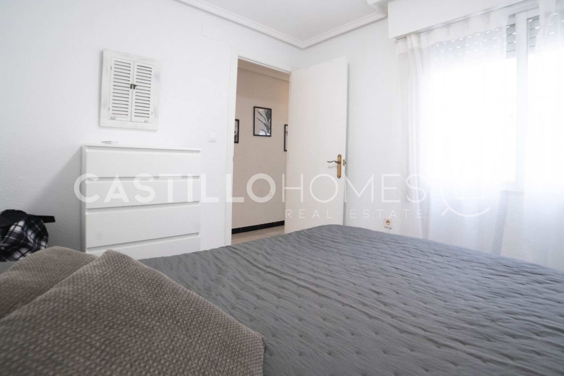 Reventa - Piso -
Torrevieja - Centro