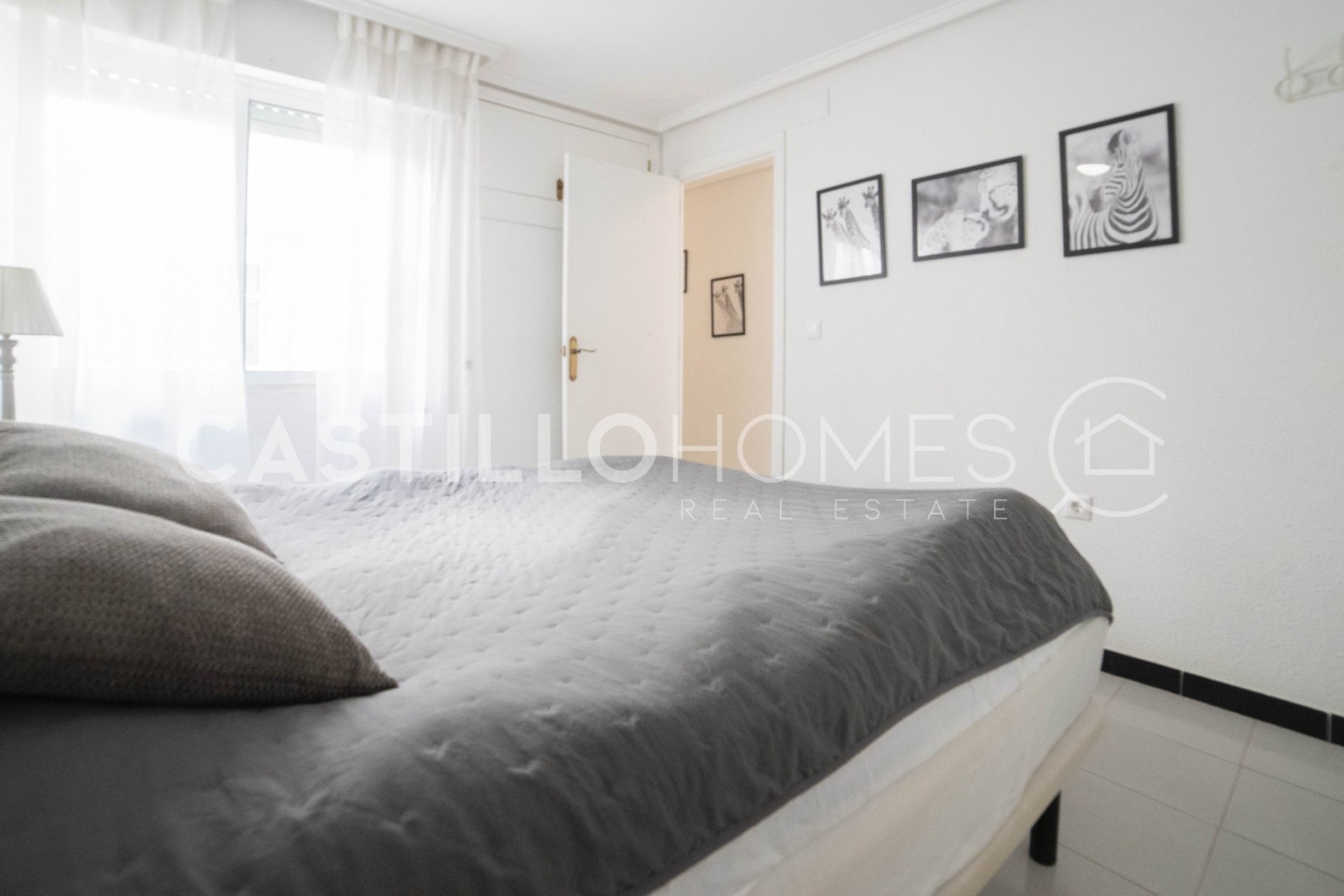 Reventa - Piso -
Torrevieja - Centro
