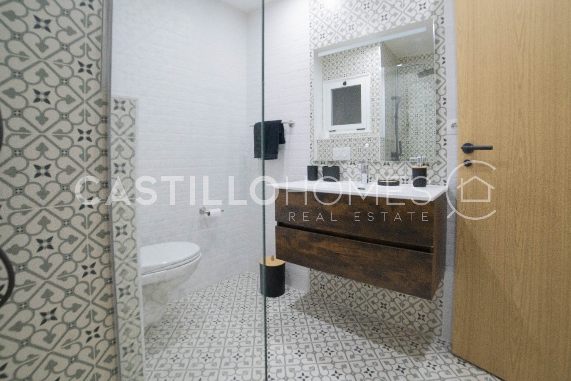 Reventa - Piso -
Torrevieja - Centro