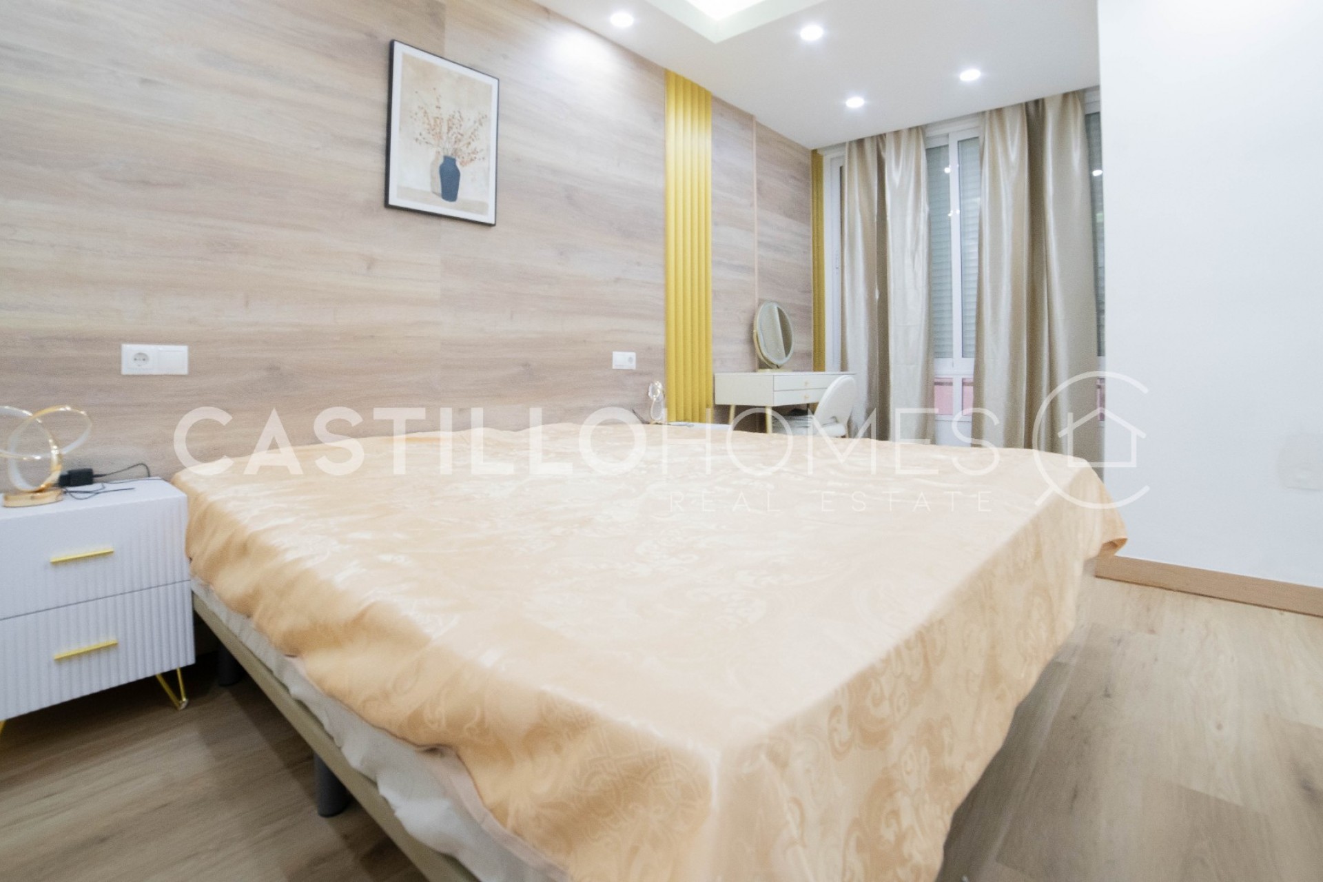 Reventa - Piso -
Torrevieja - Centro