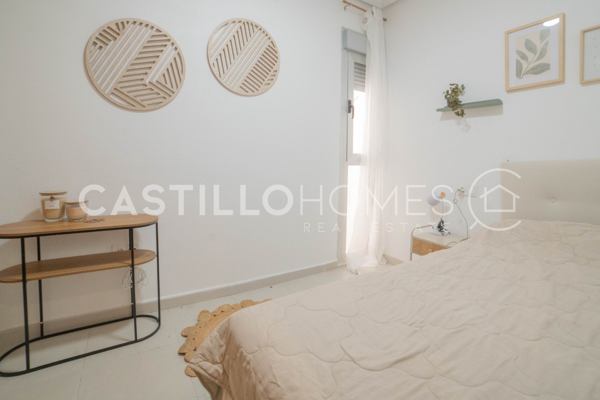 Reventa - Piso -
Torrevieja - Centro