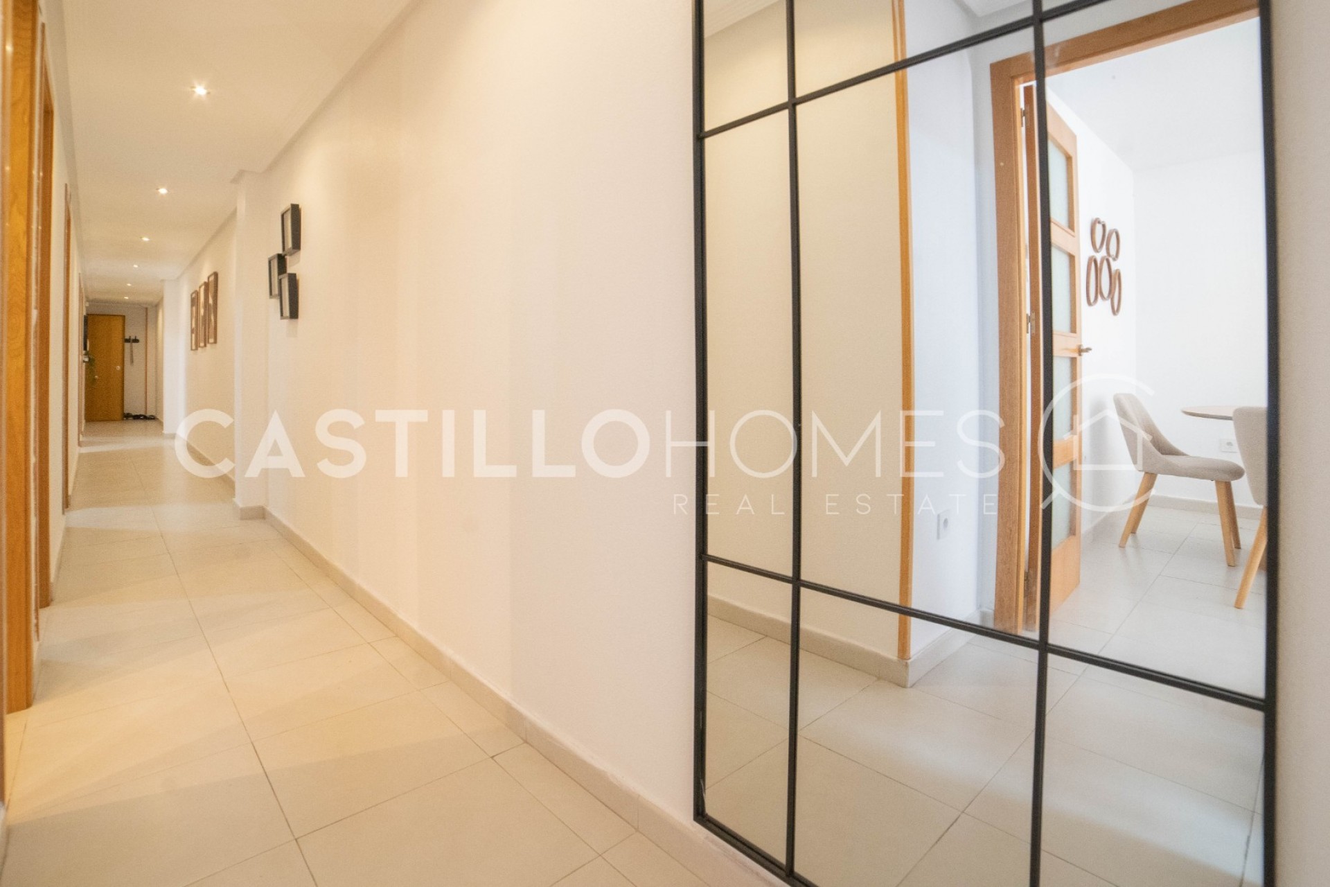 Reventa - Piso -
Torrevieja - Centro