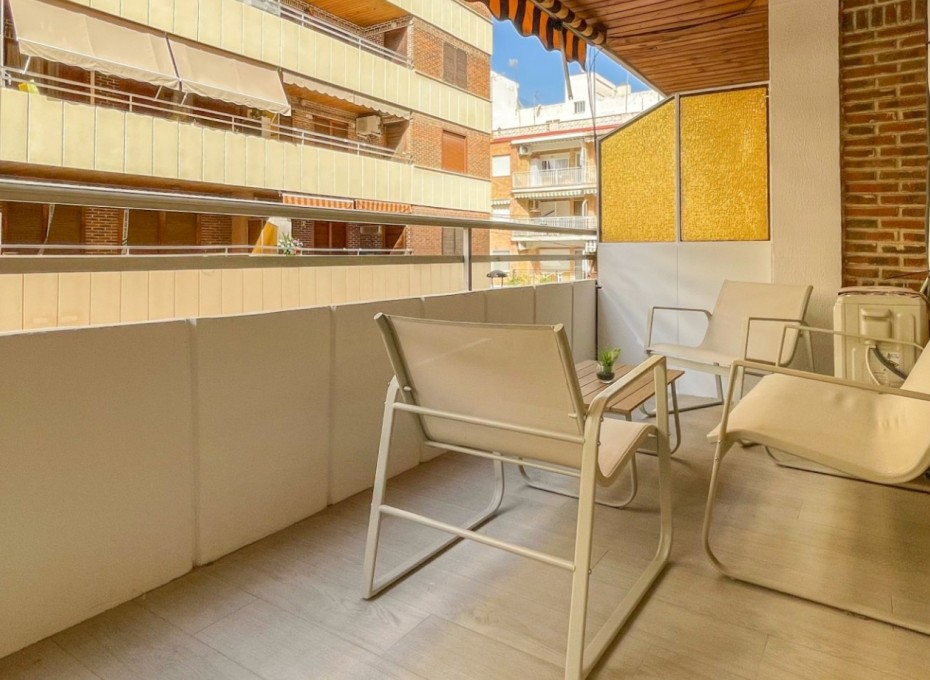Reventa - Piso -
Torrevieja - El Acequión - Los Náufragos