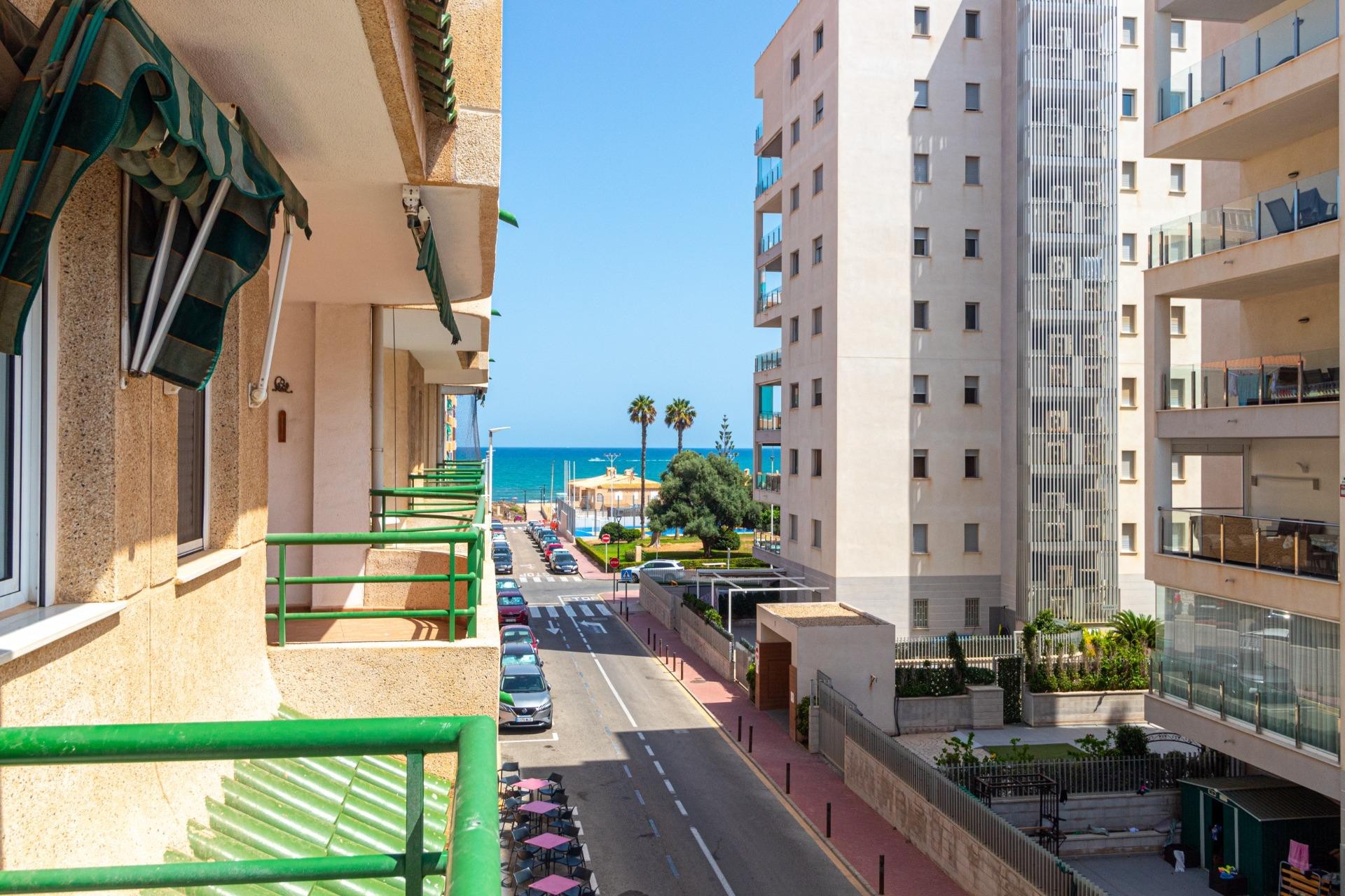 Reventa - Piso -
Torrevieja - La Mata pueblo