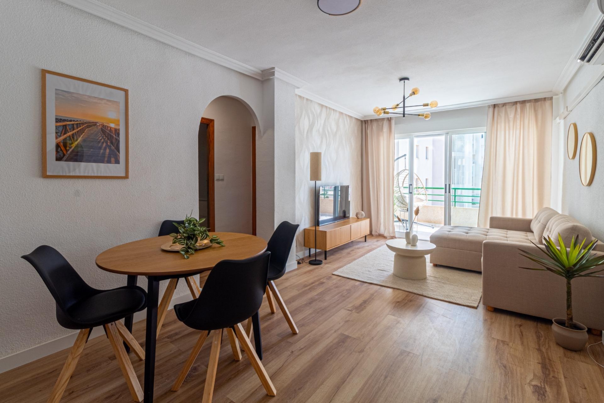 Reventa - Piso -
Torrevieja - La Mata pueblo