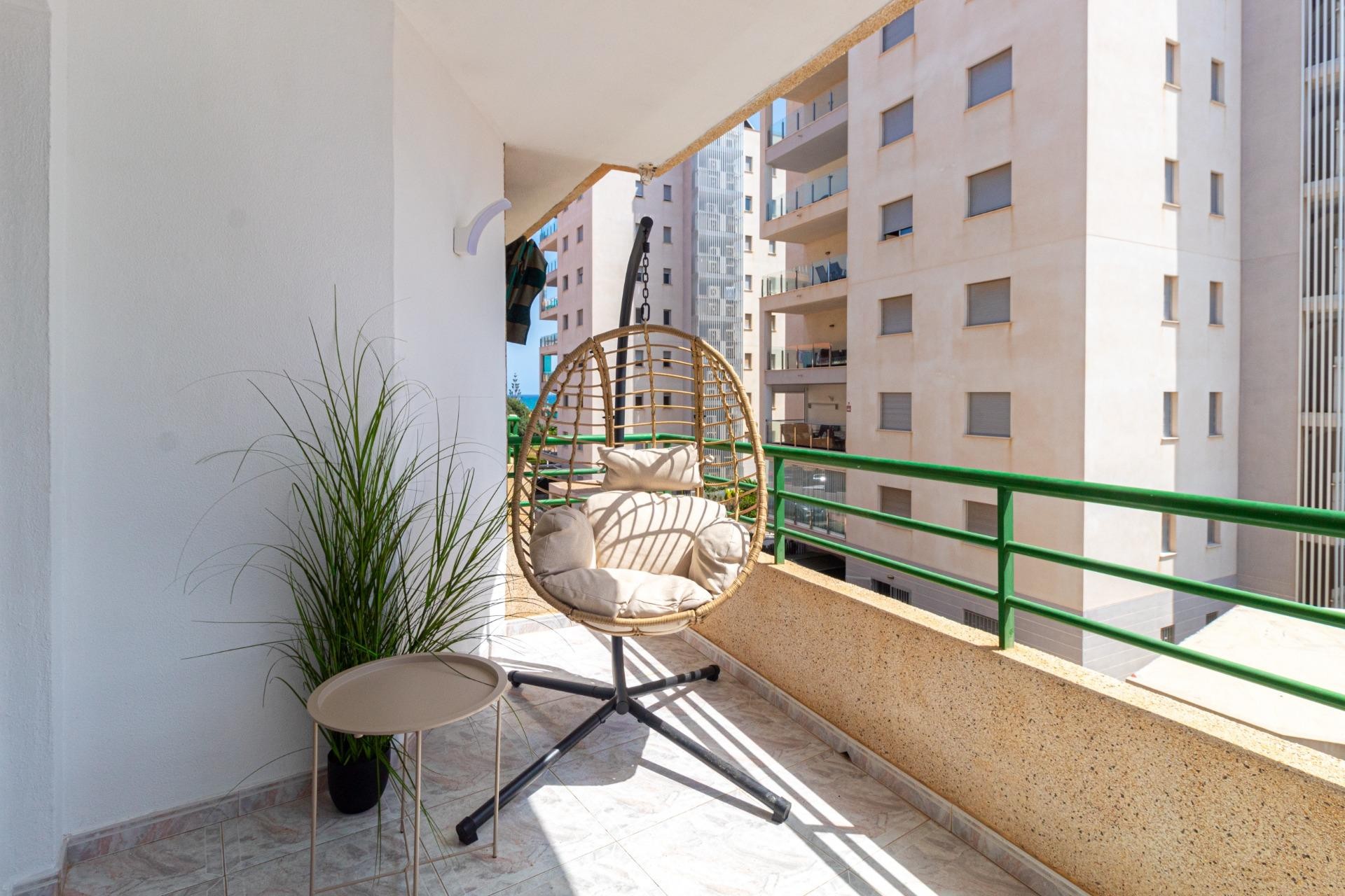 Reventa - Piso -
Torrevieja - La Mata pueblo