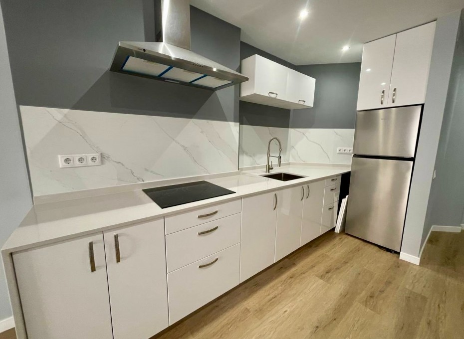 Reventa - Piso -
Torrevieja - La Mata