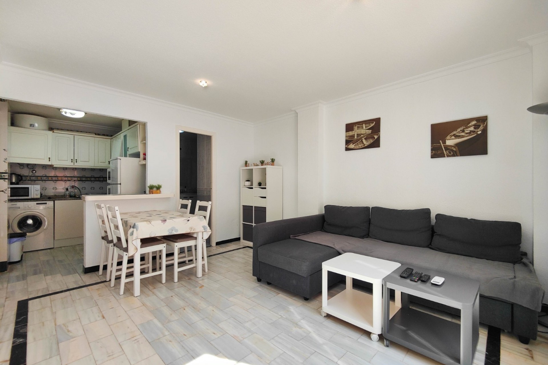 Reventa - Piso -
Torrevieja - La Mata