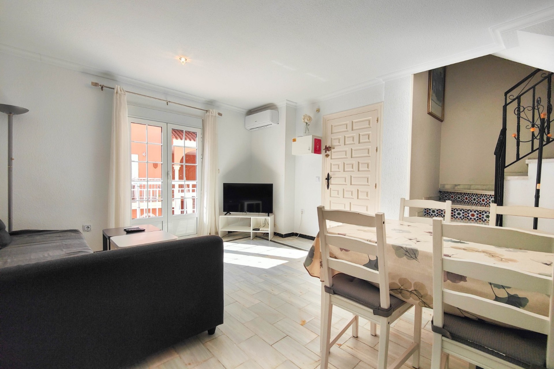 Reventa - Piso -
Torrevieja - La Mata