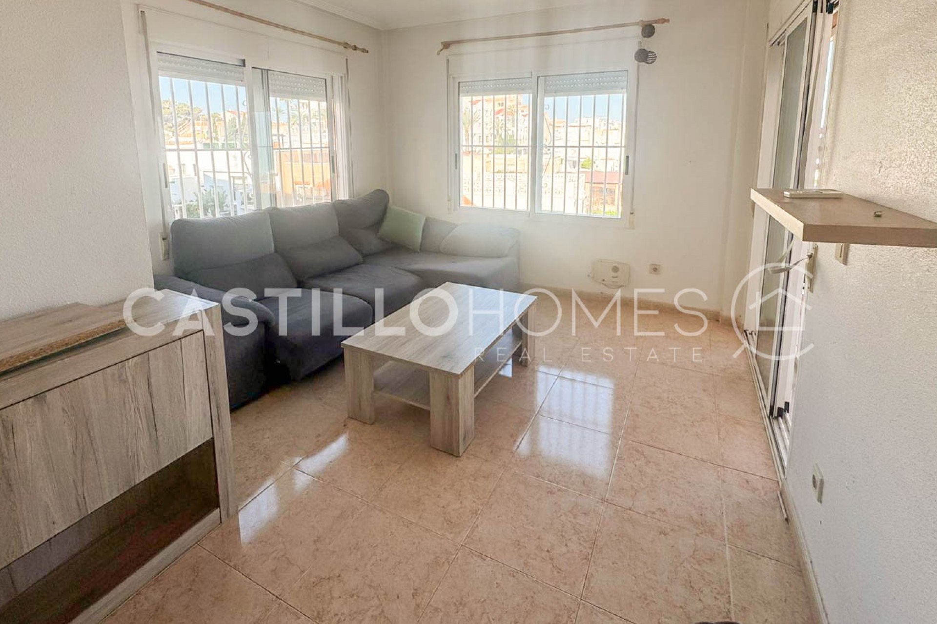 Reventa - Piso -
Torrevieja - La Mata