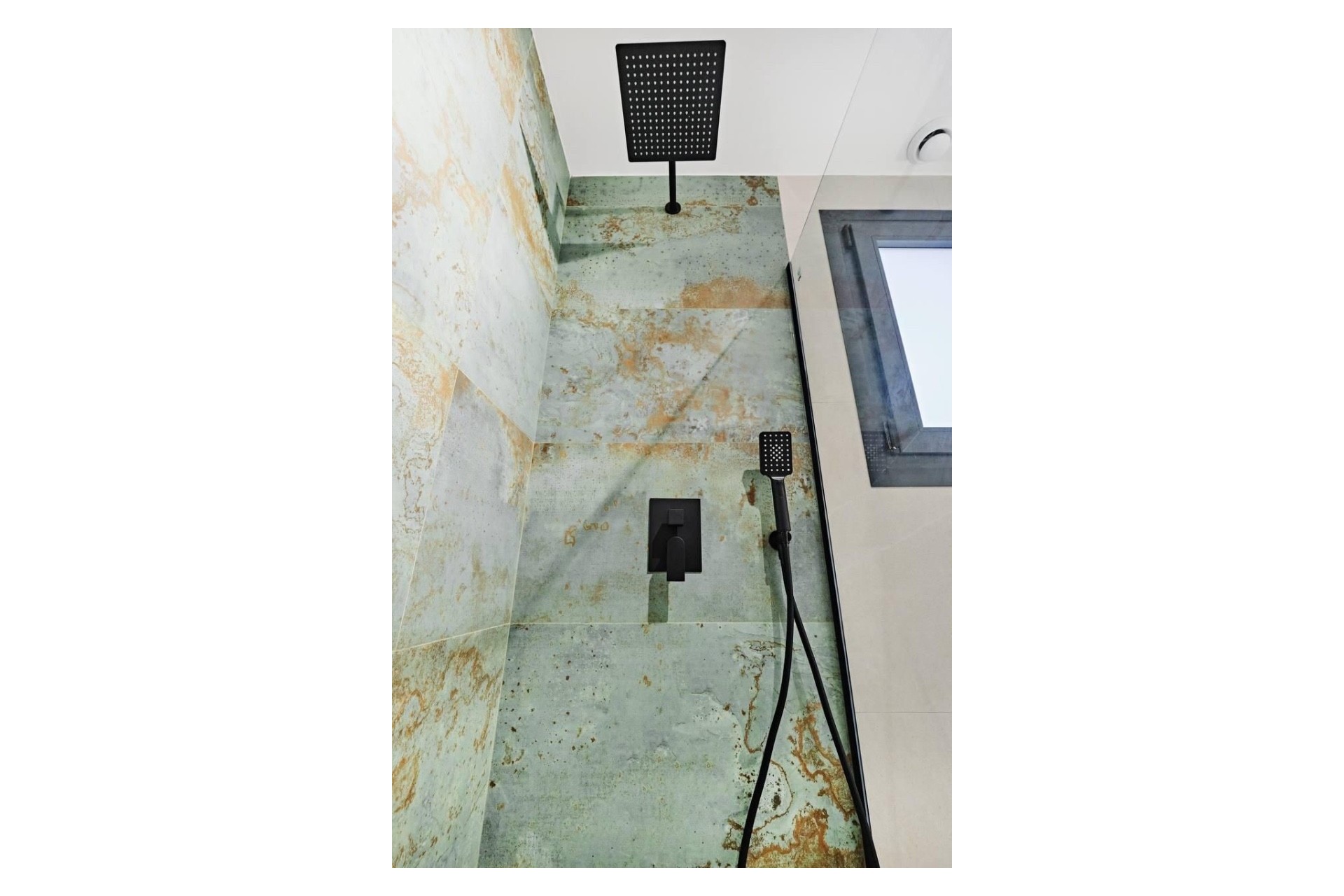 Reventa - Piso -
Torrevieja - La veleta