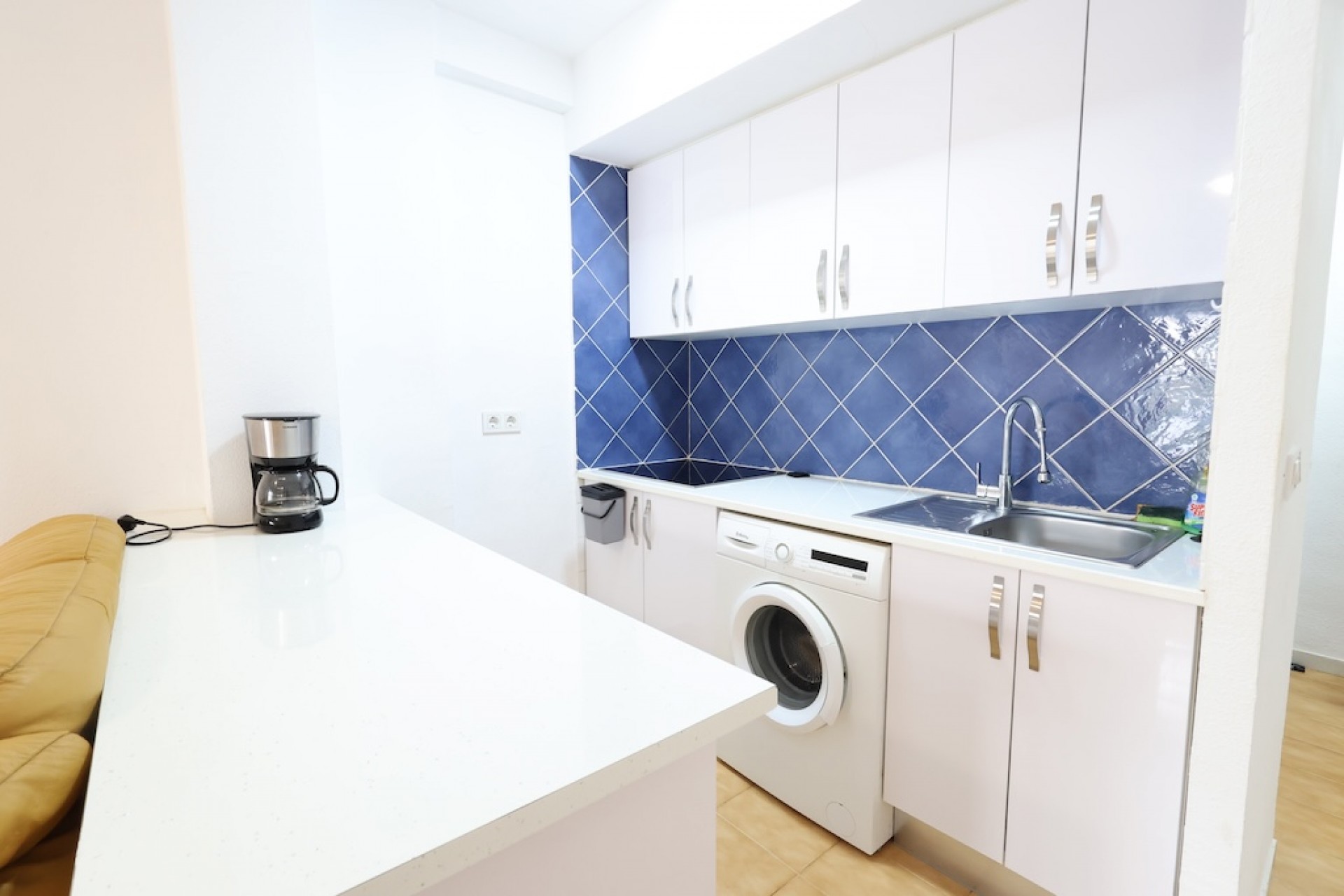 Reventa - Piso -
Torrevieja - La veleta