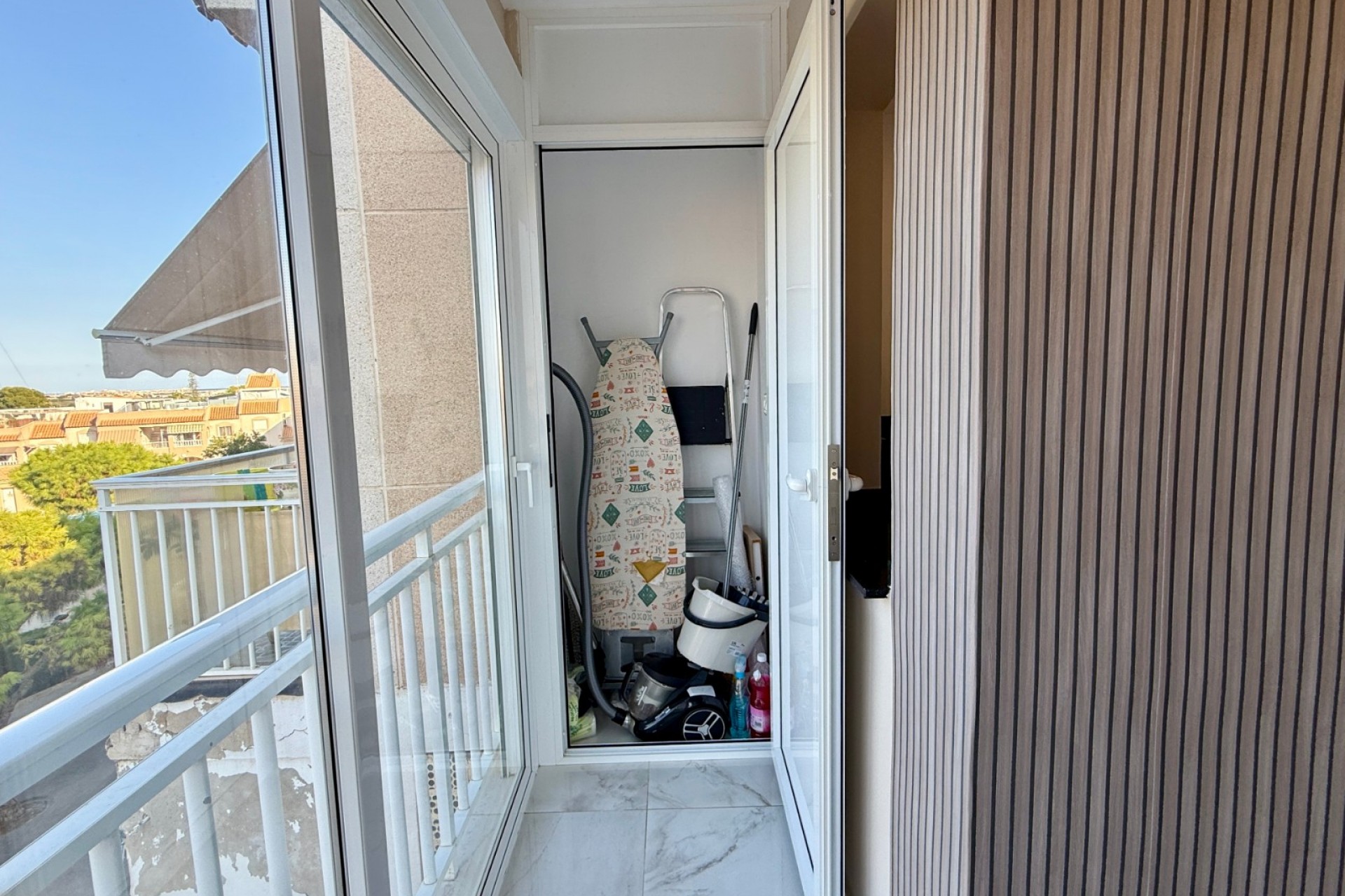 Reventa - Piso -
Torrevieja - Los Balcones