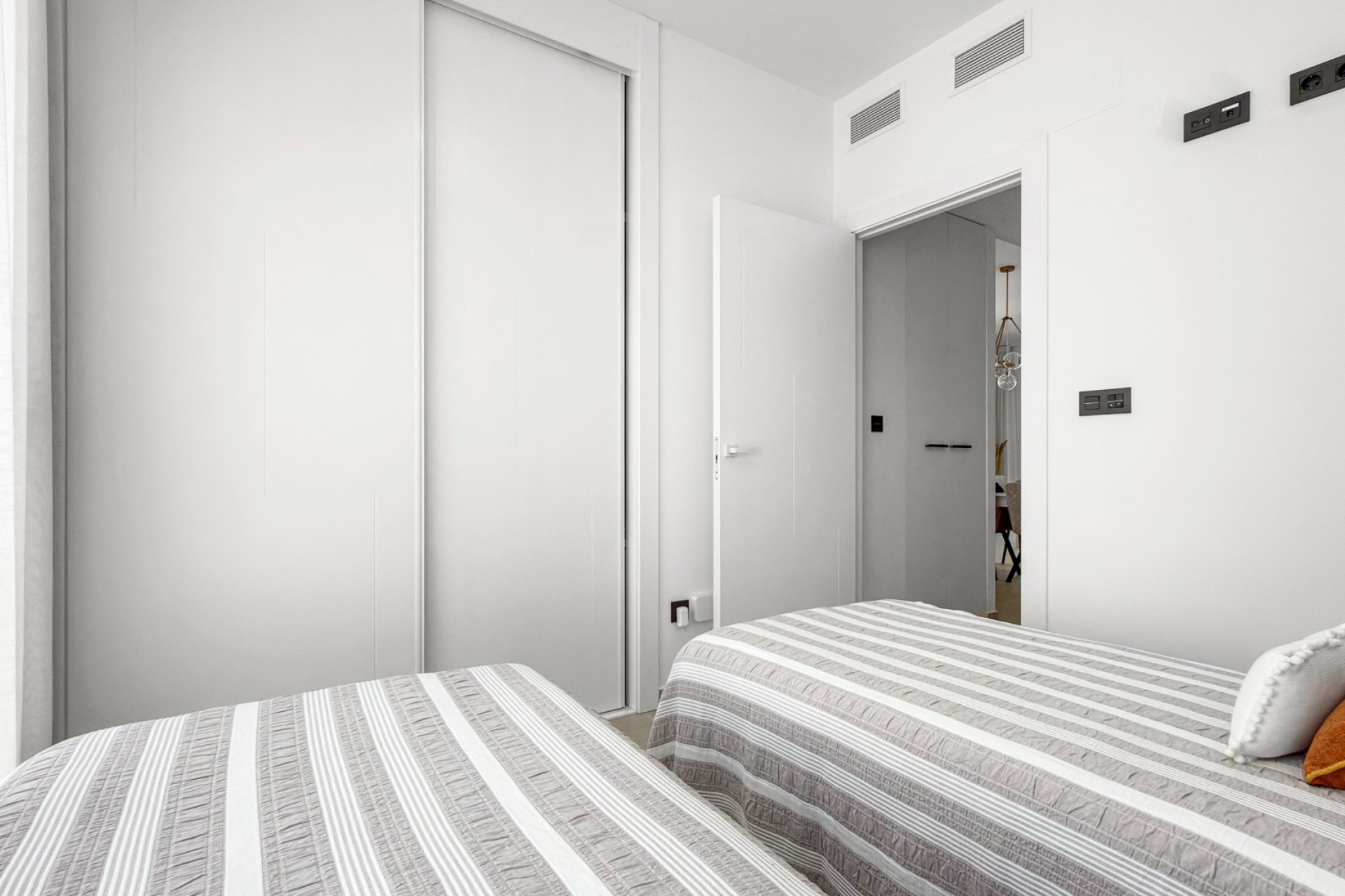 Reventa - Piso -
Torrevieja - Los Balcones