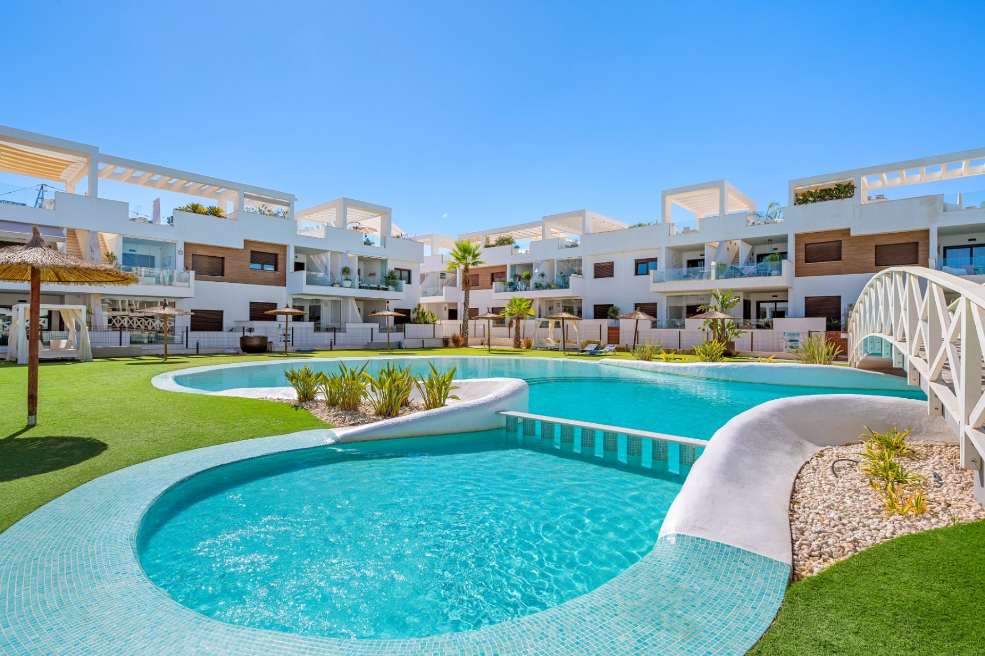 Reventa - Piso -
Torrevieja - Los Balcones