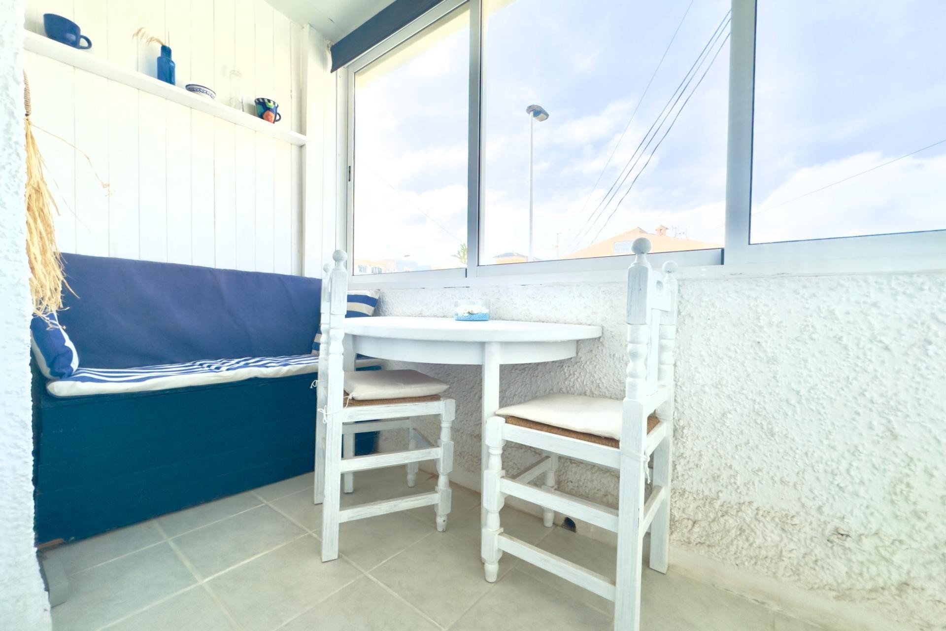 Reventa - Piso -
Torrevieja - Los Frutales