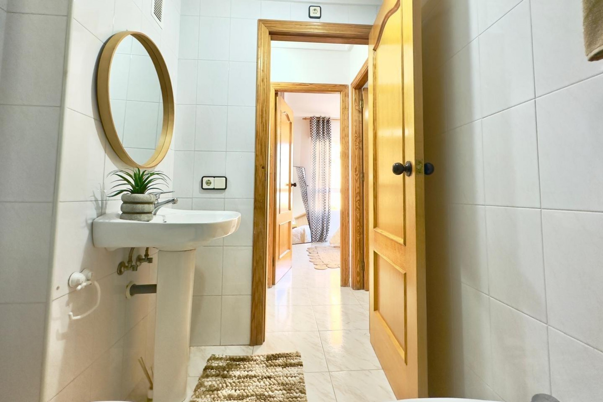 Reventa - Piso -
Torrevieja - Nueva Torrevieja - Aguas Nuevas