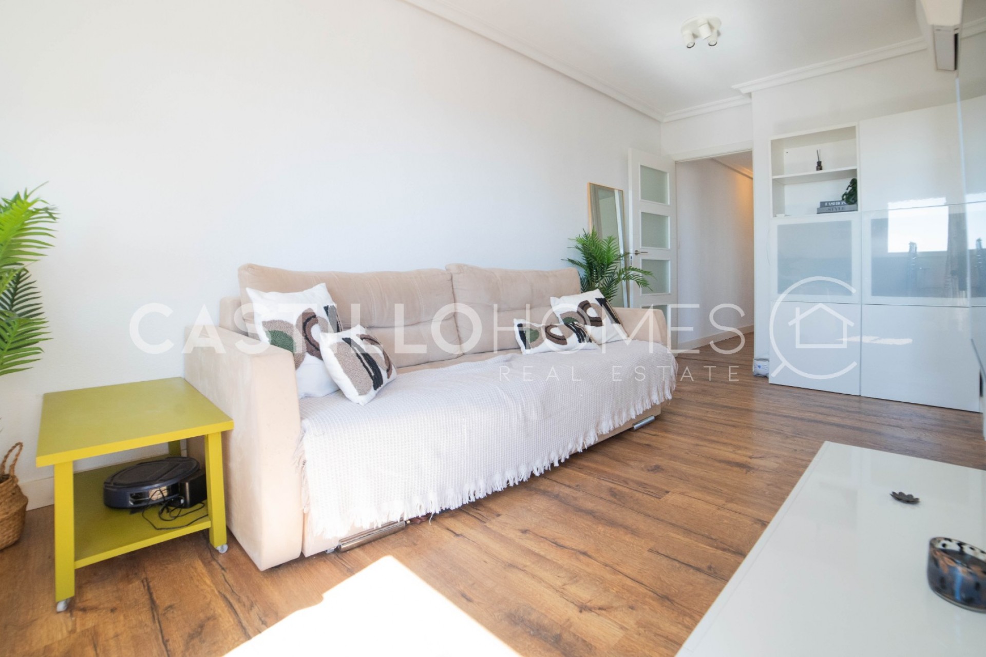 Reventa - Piso -
Torrevieja - Nueva Torrevieja - Aguas Nuevas