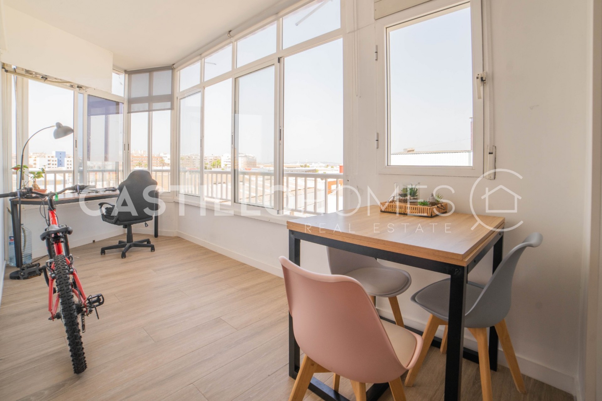 Reventa - Piso -
Torrevieja - Nueva Torrevieja - Aguas Nuevas