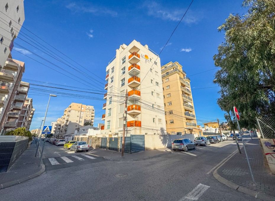 Reventa - Piso -
Torrevieja - Nueva Torrevieja