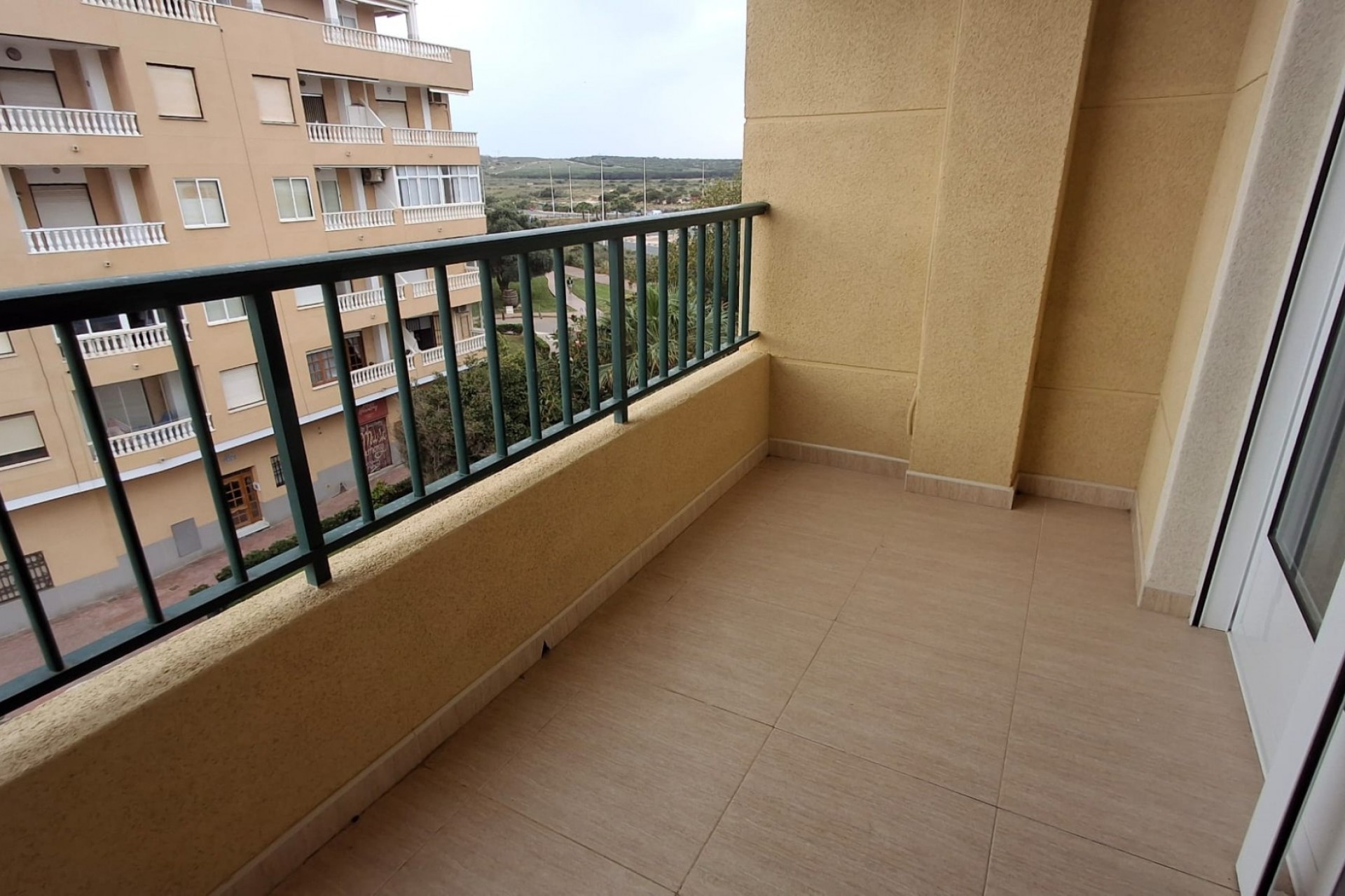 Reventa - Piso -
Torrevieja - Playa de la mata