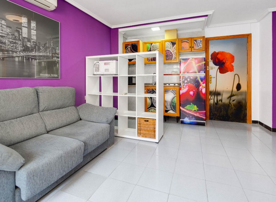 Reventa - Piso -
Torrevieja - Playa de los Locos