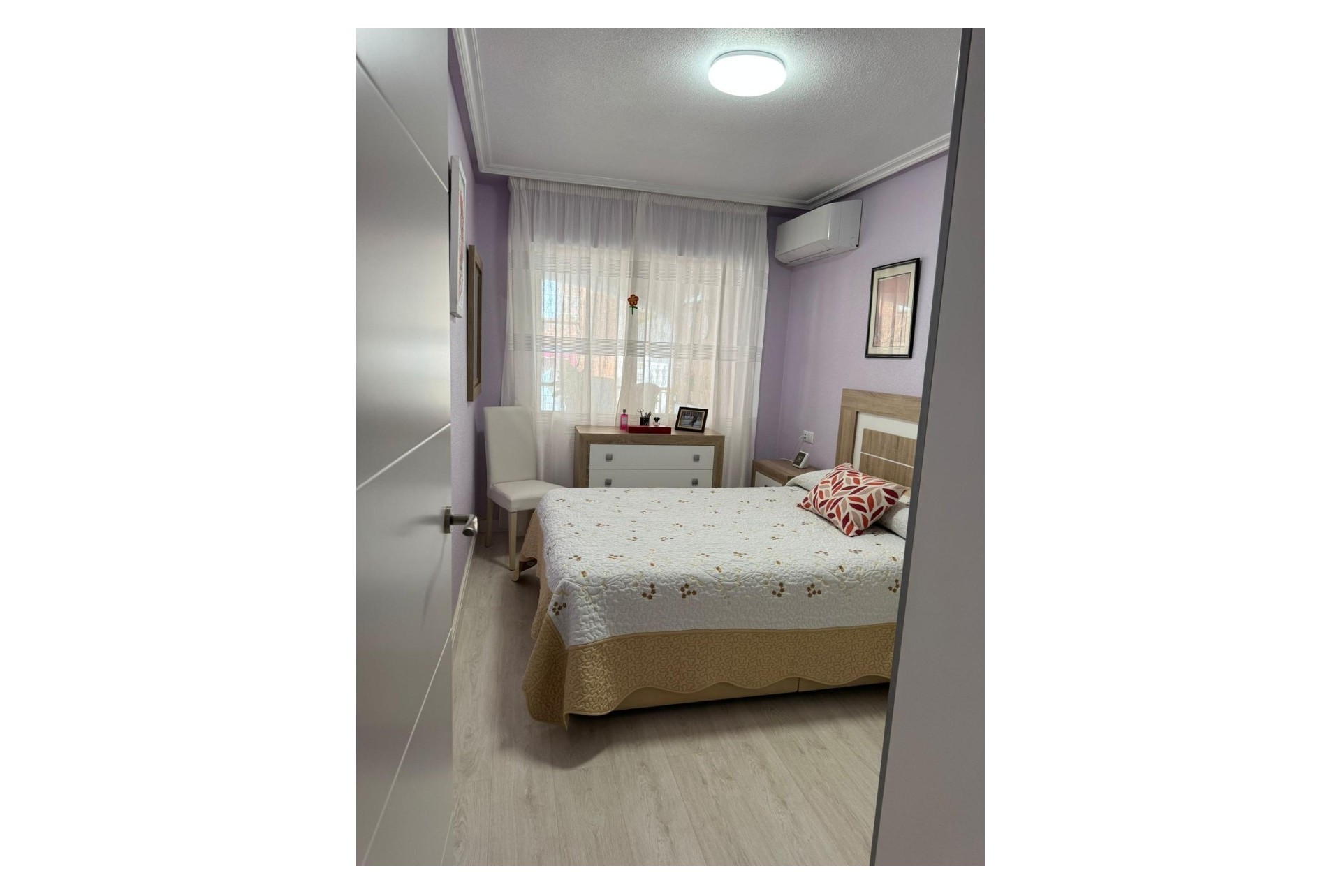 Reventa - Piso -
Torrevieja - Playa de los Locos