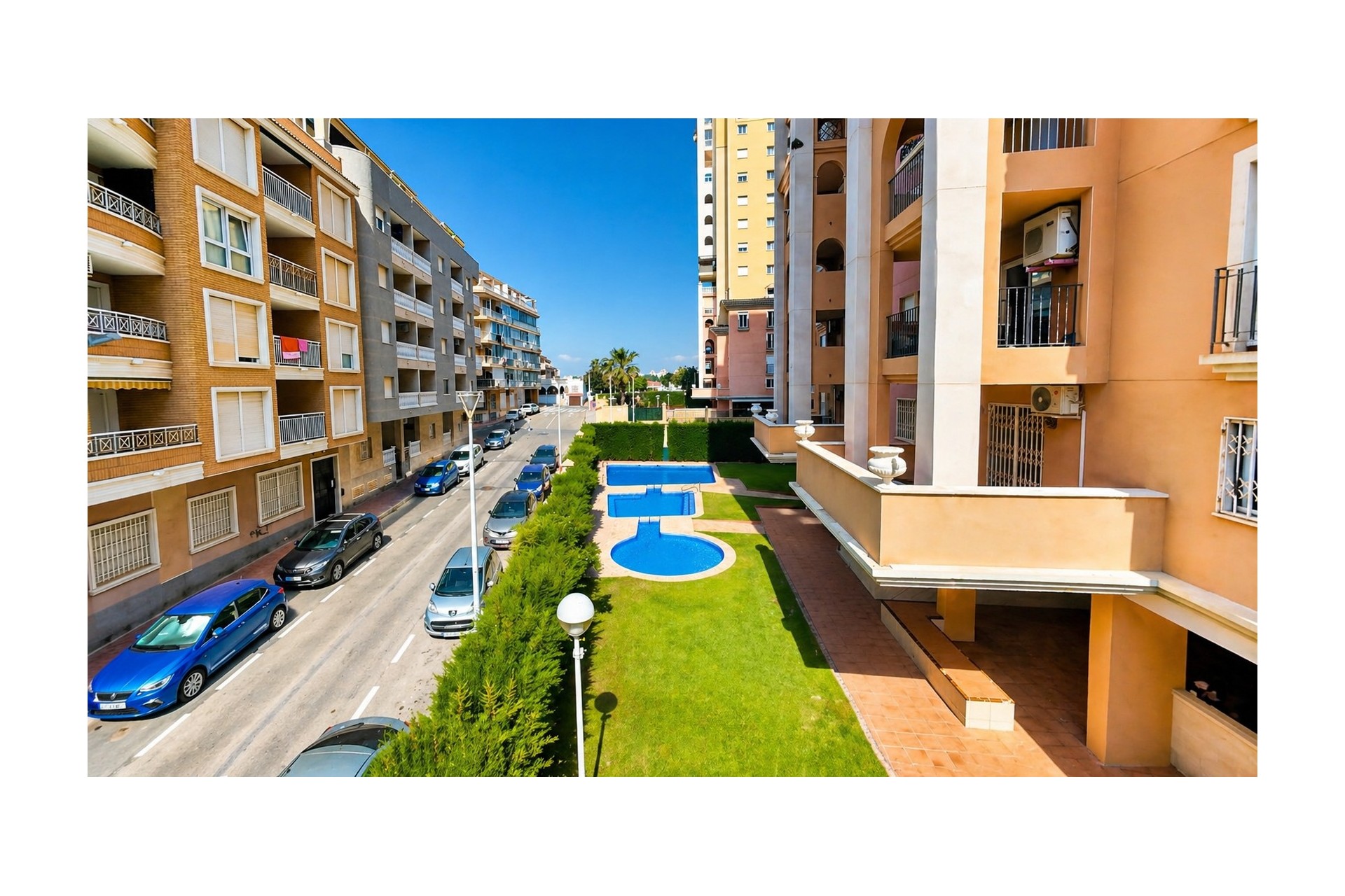 Reventa - Piso -
Torrevieja - Playa de los locos
