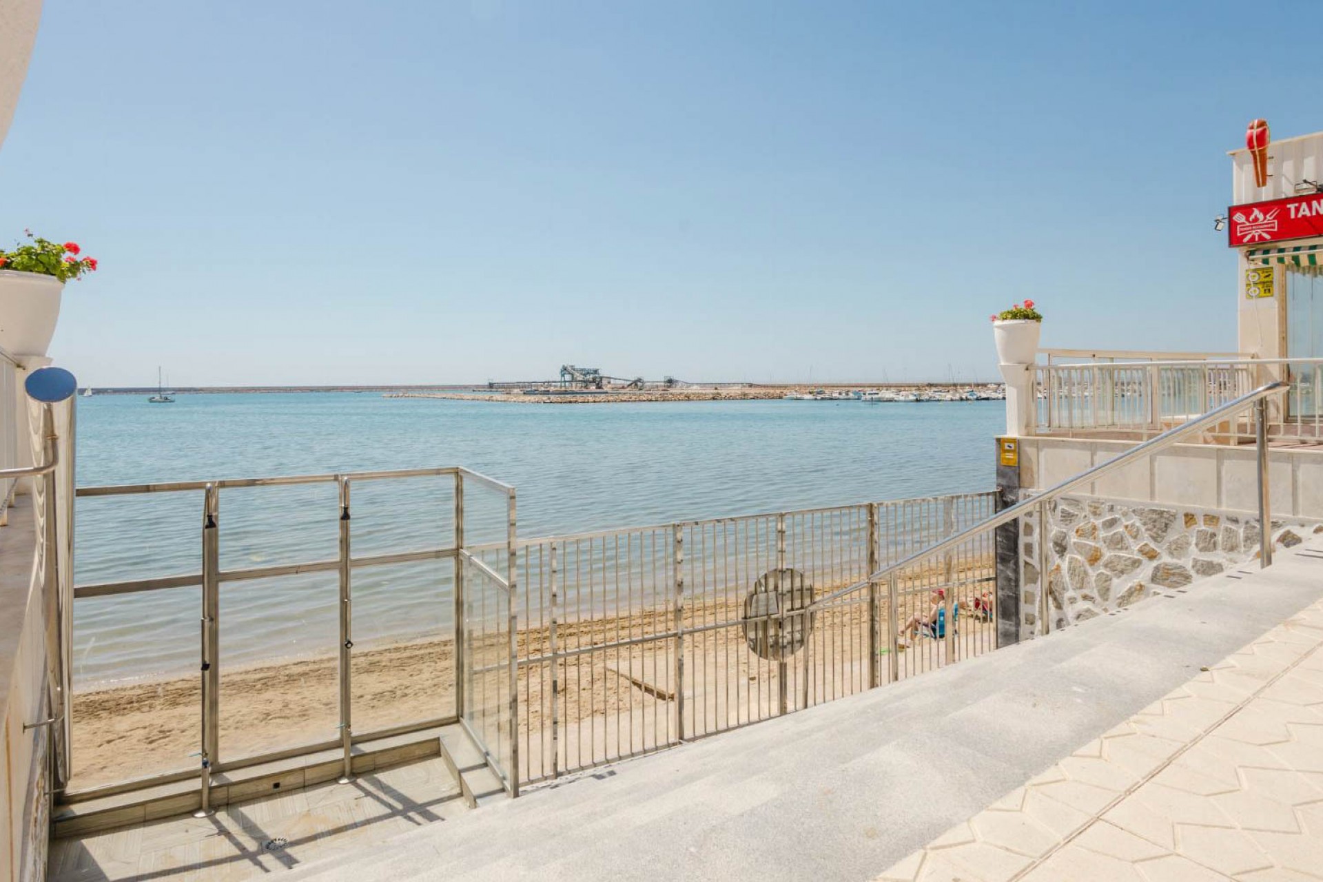Reventa - Piso -
Torrevieja - Playa del Acequión
