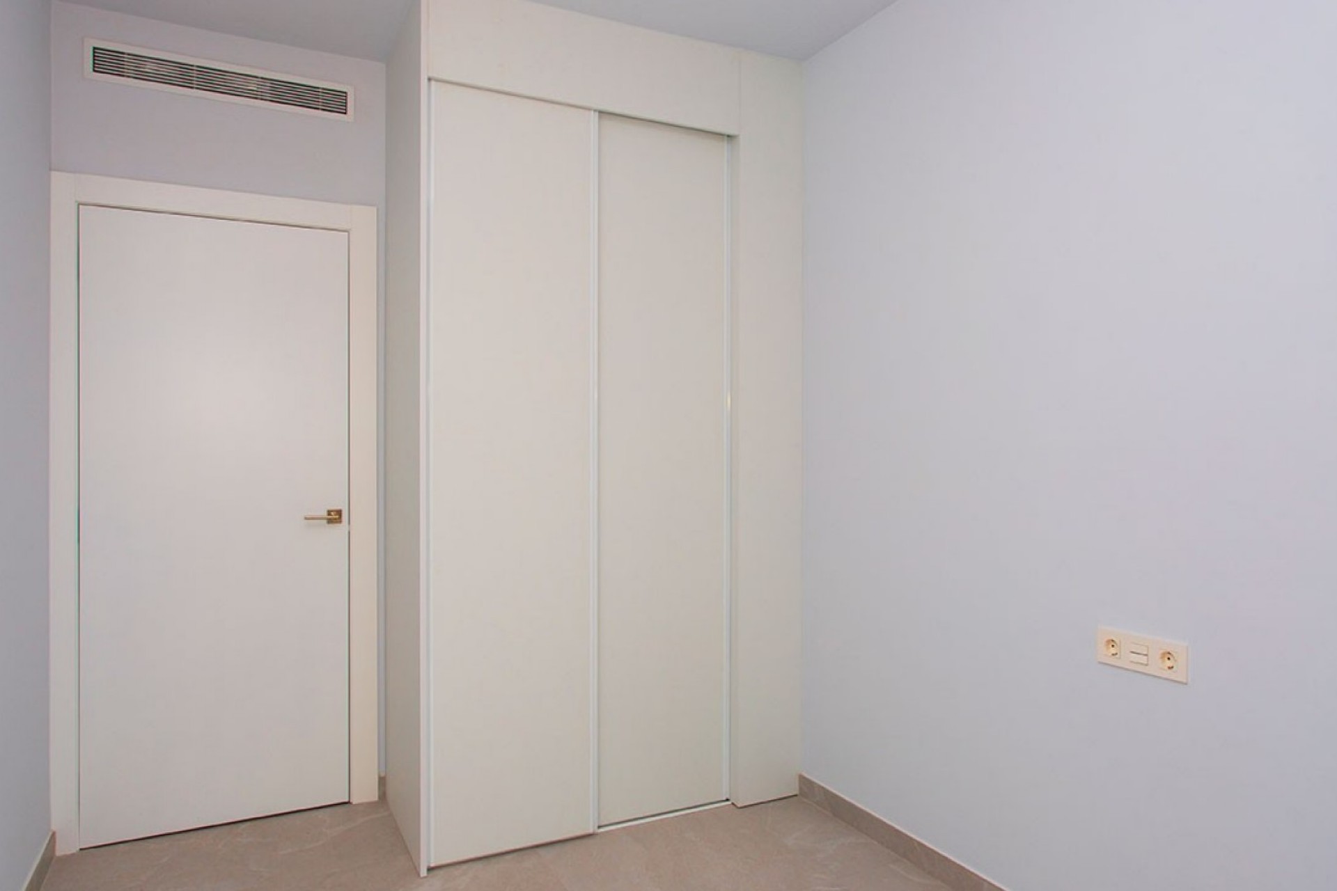 Reventa - Piso -
Torrevieja - Playa del Cura