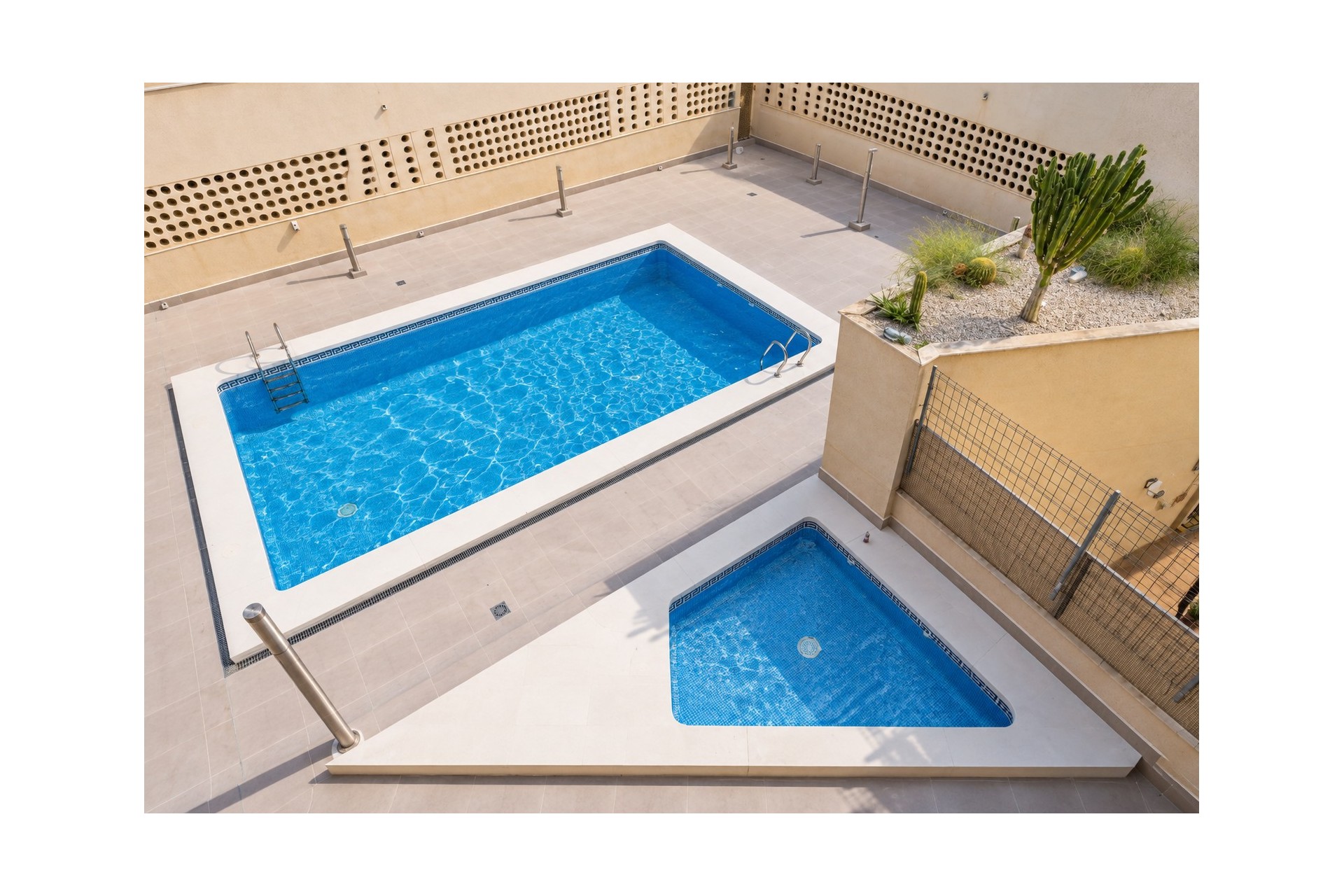 Reventa - Piso -
Torrevieja - Playa del Cura