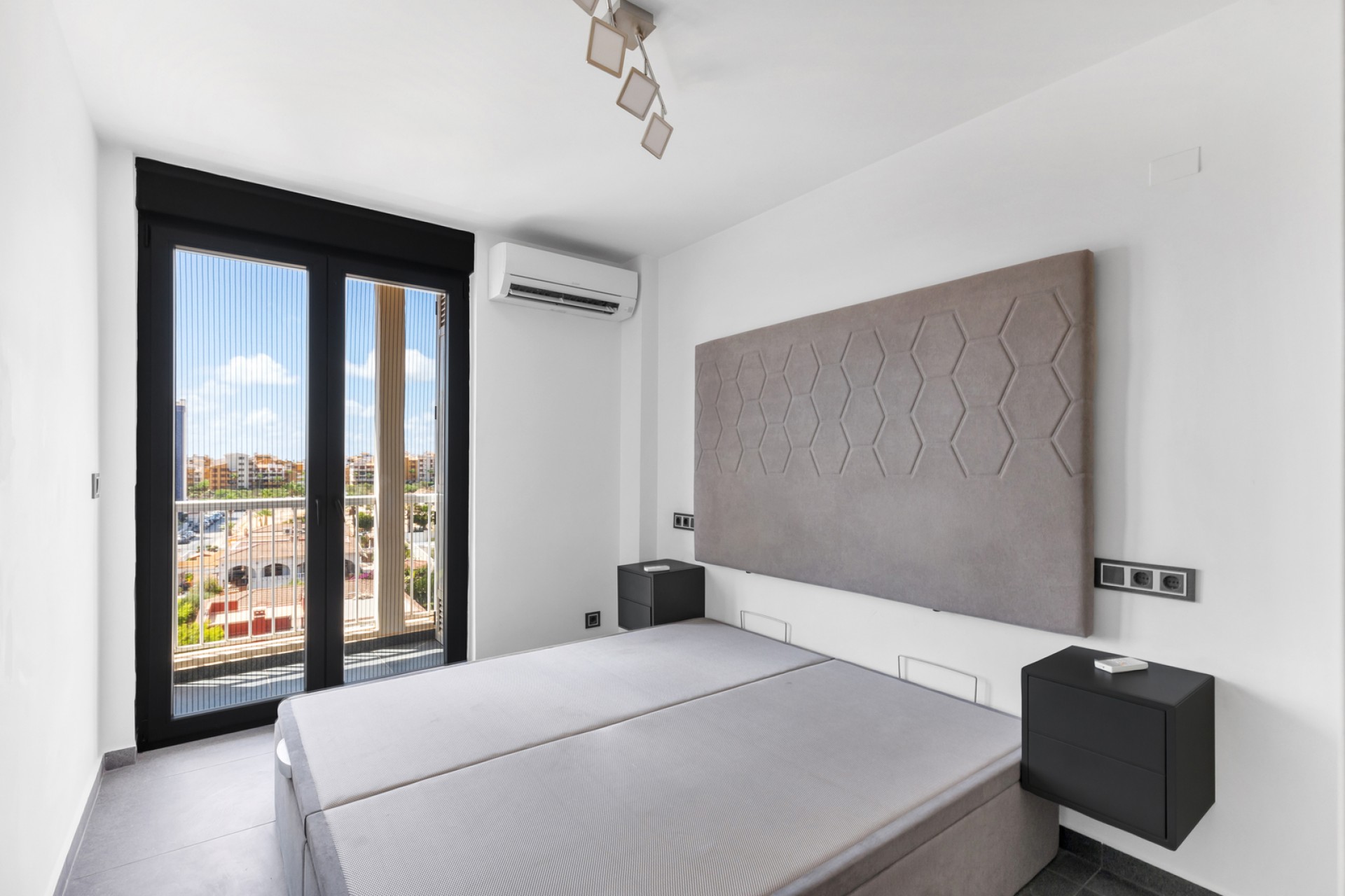 Reventa - Piso -
Torrevieja - Rocio del mar