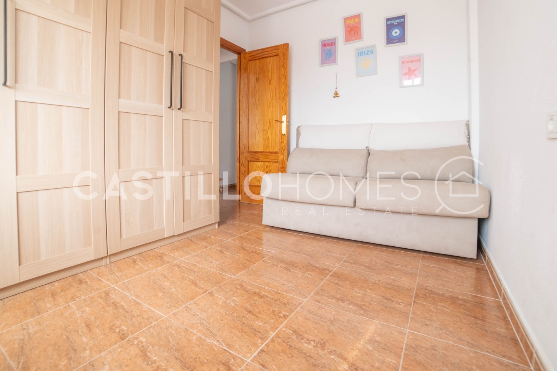 Reventa - Piso -
Torrevieja - Sector 25