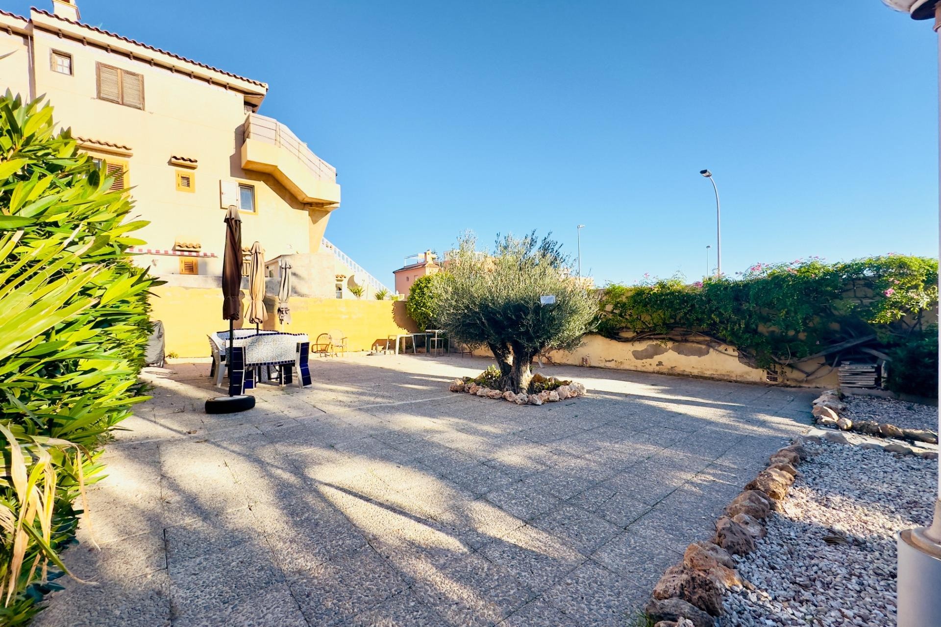 Reventa - Piso -
Torrevieja - Torreblanca