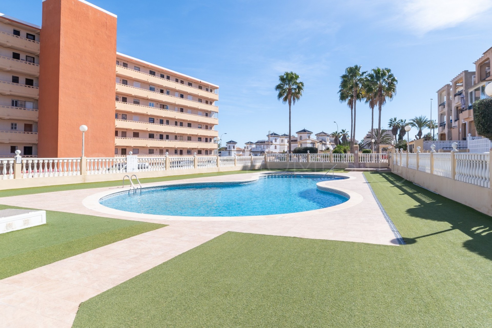 Reventa - Piso -
Torrevieja - Torrelamata - La Mata