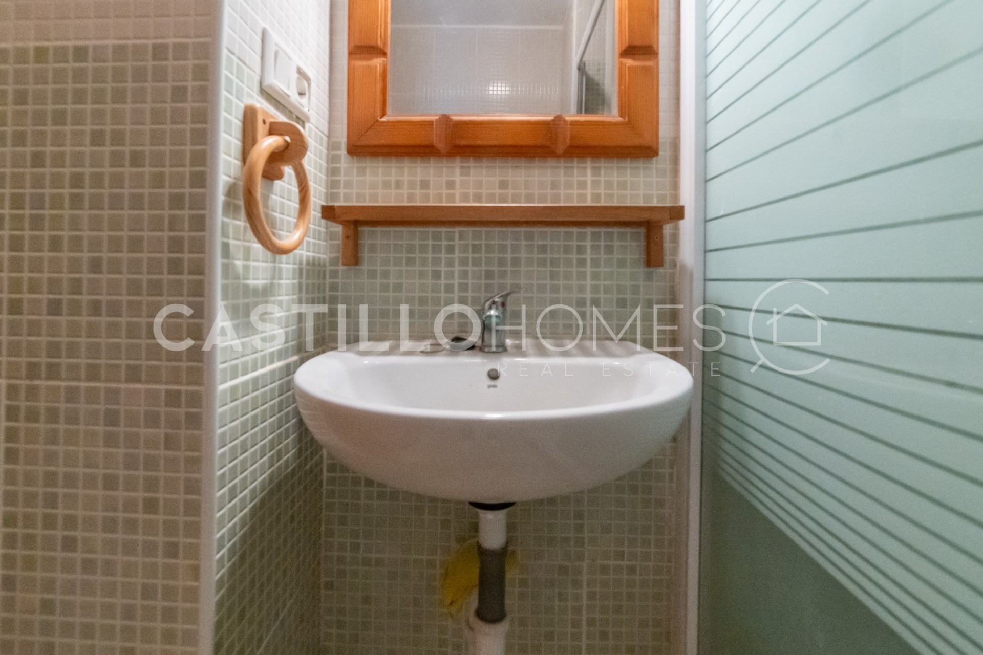 Reventa - Piso -
Torrevieja - Urb. Rosaleda